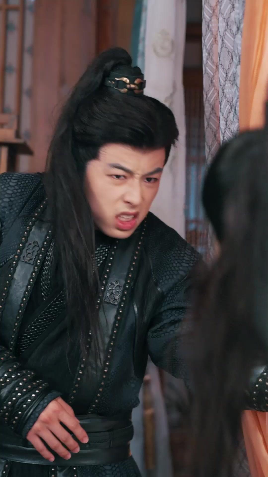 Puteri Perwira: Misi Perjuangan Ayah