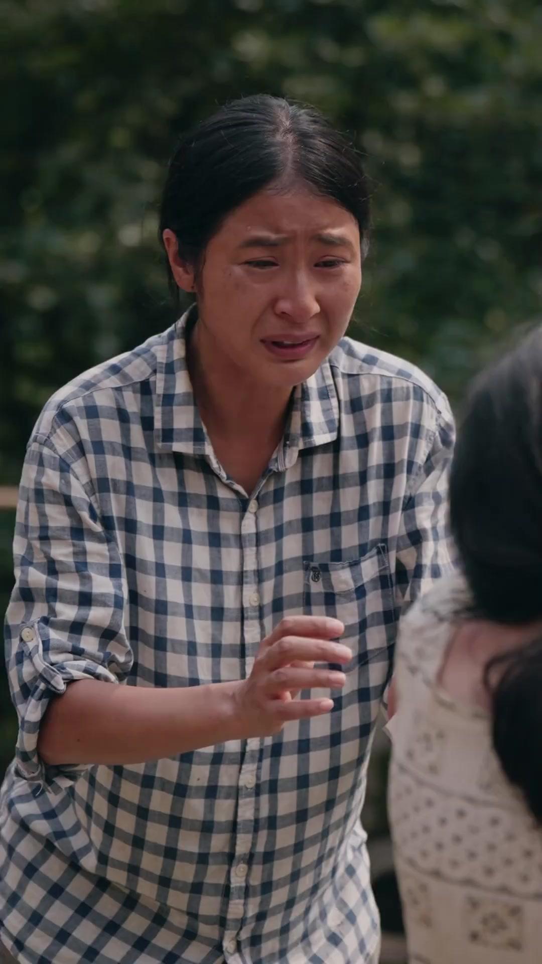 栄光の影に潜む真実