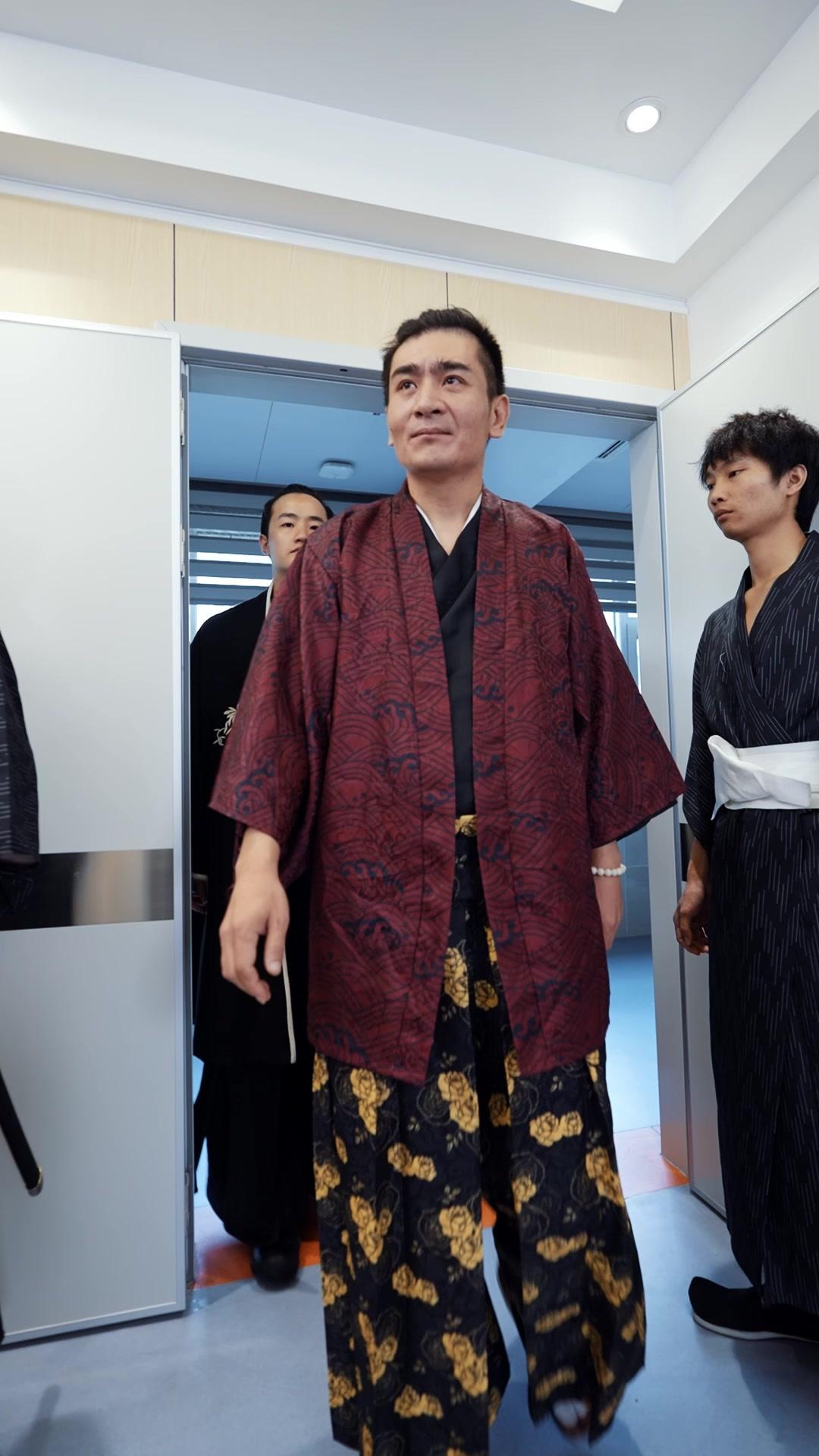 My Legendary Dad Has Returned