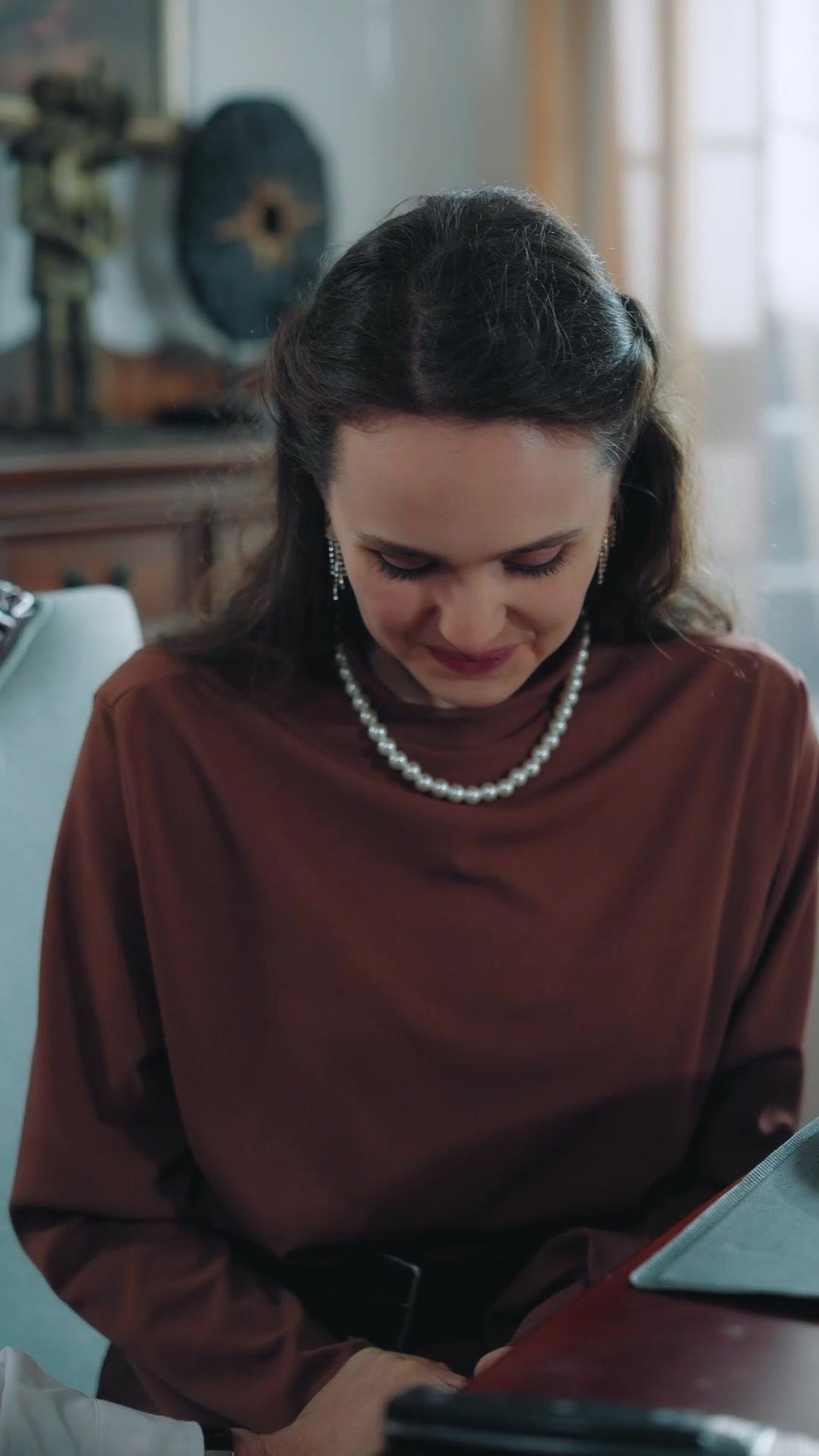 King Returns on Christmas Eve