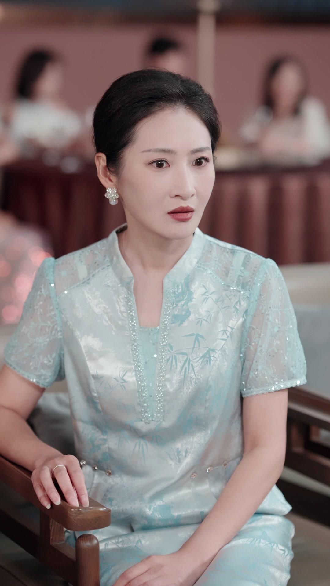 Identiti Rahsianya Mengejutkan Dunia