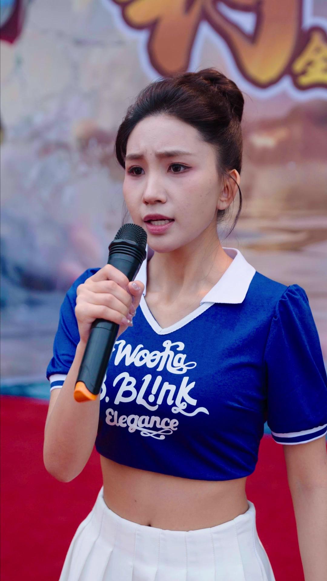 JE NE SUIS PAS LE DIEU DE LA PECHE