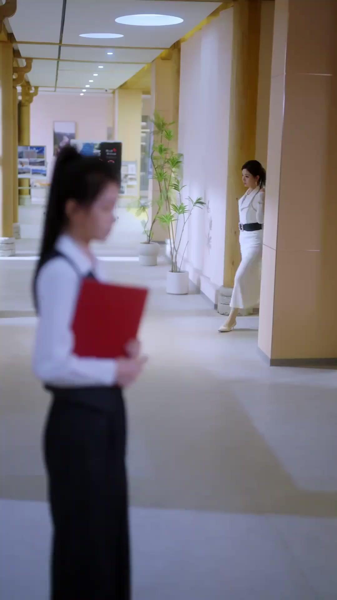 Contract Wife Runs: The CEO's Regret