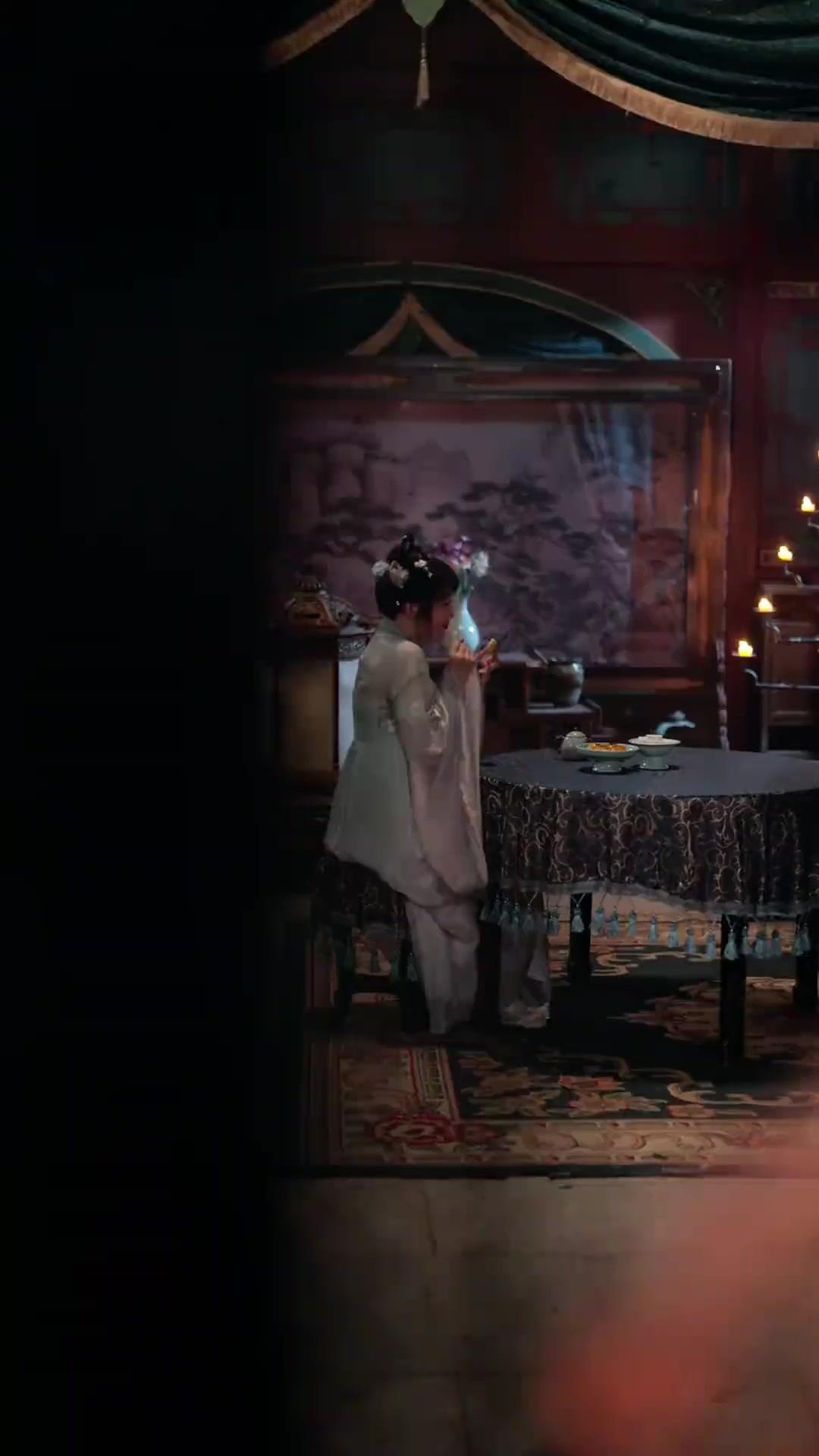 لقاء في دائرة الزمن