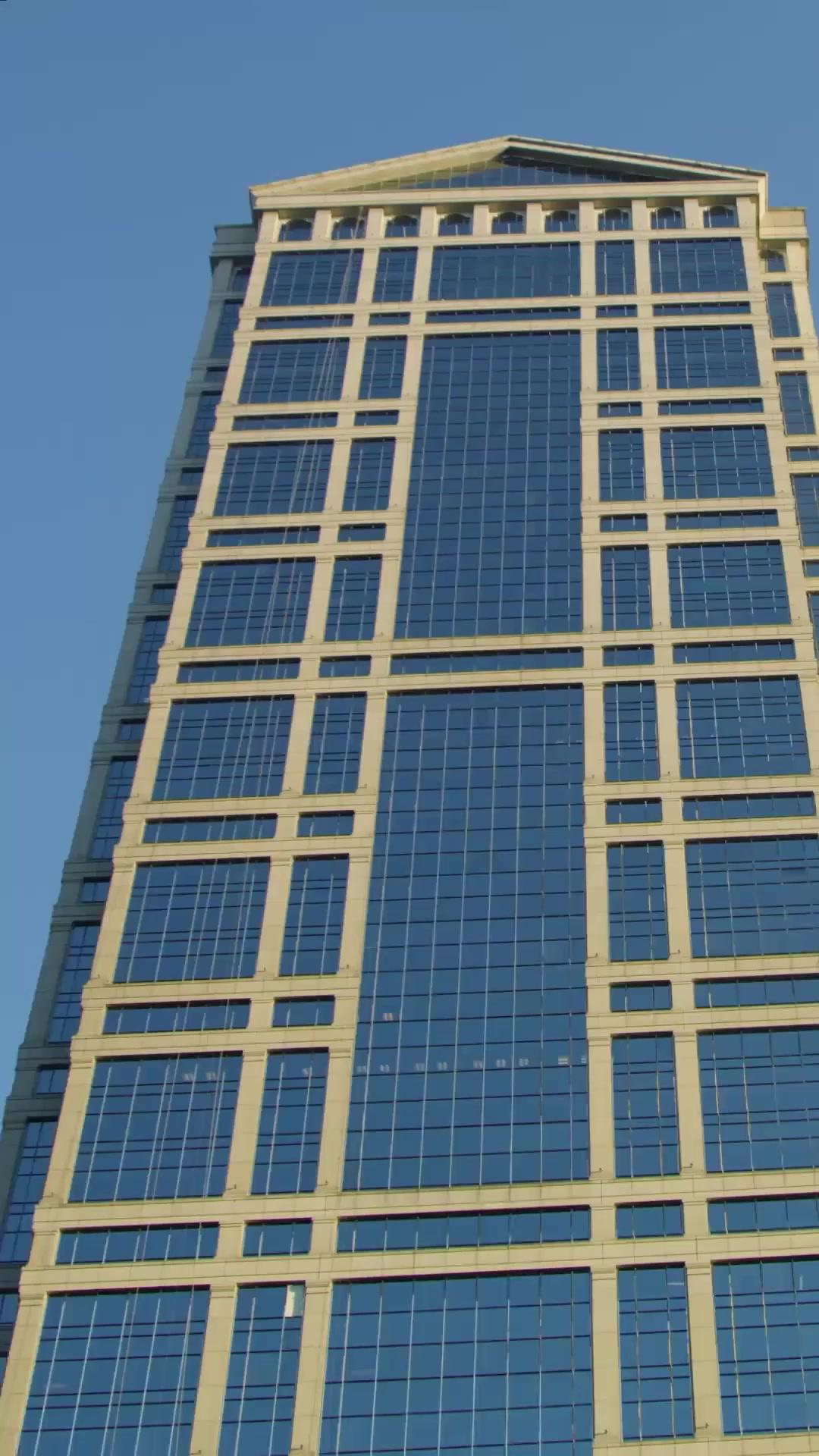 L'Amore Innocente del Chirurgo Bilionario