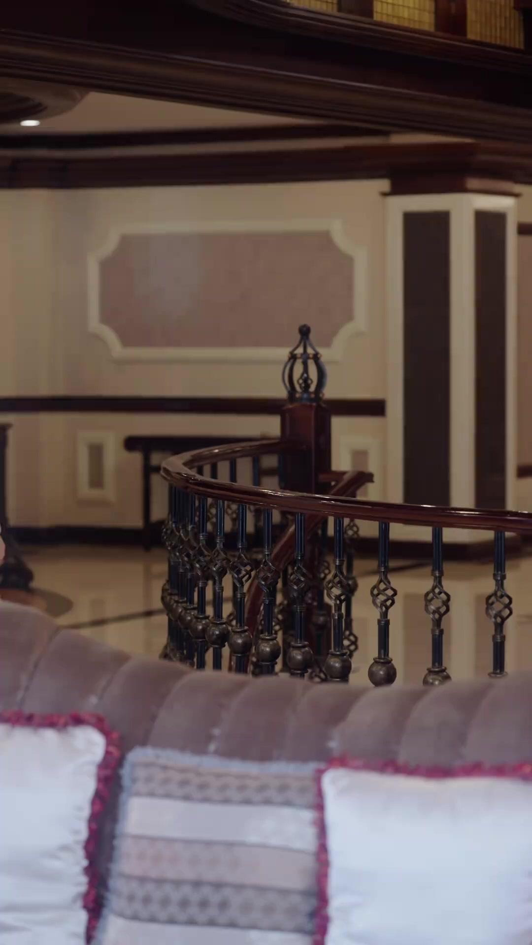 Um Casamento, Dois Destinos