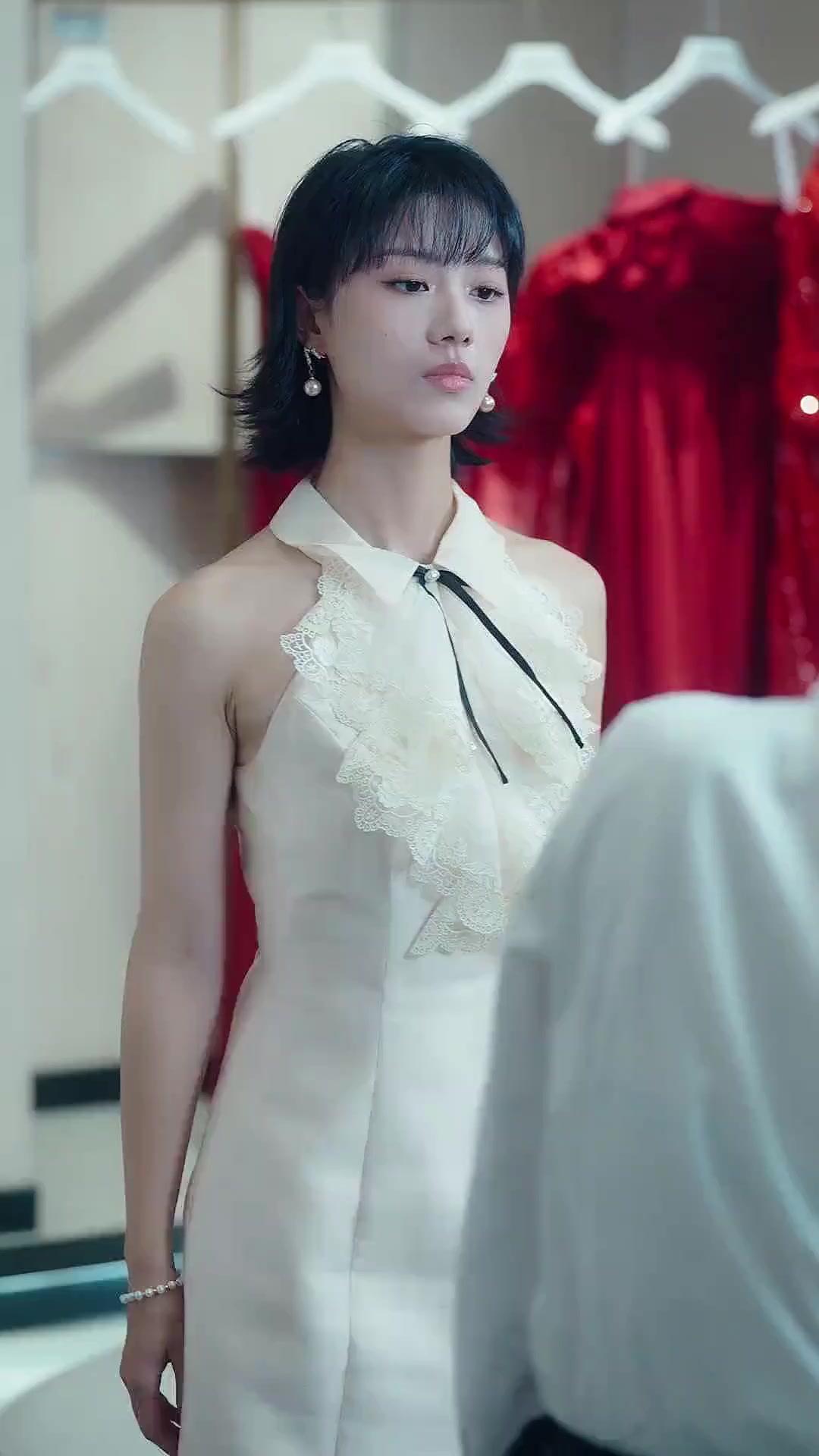 (Sulih suara)Adik Tiriku, Mantan Pacarku