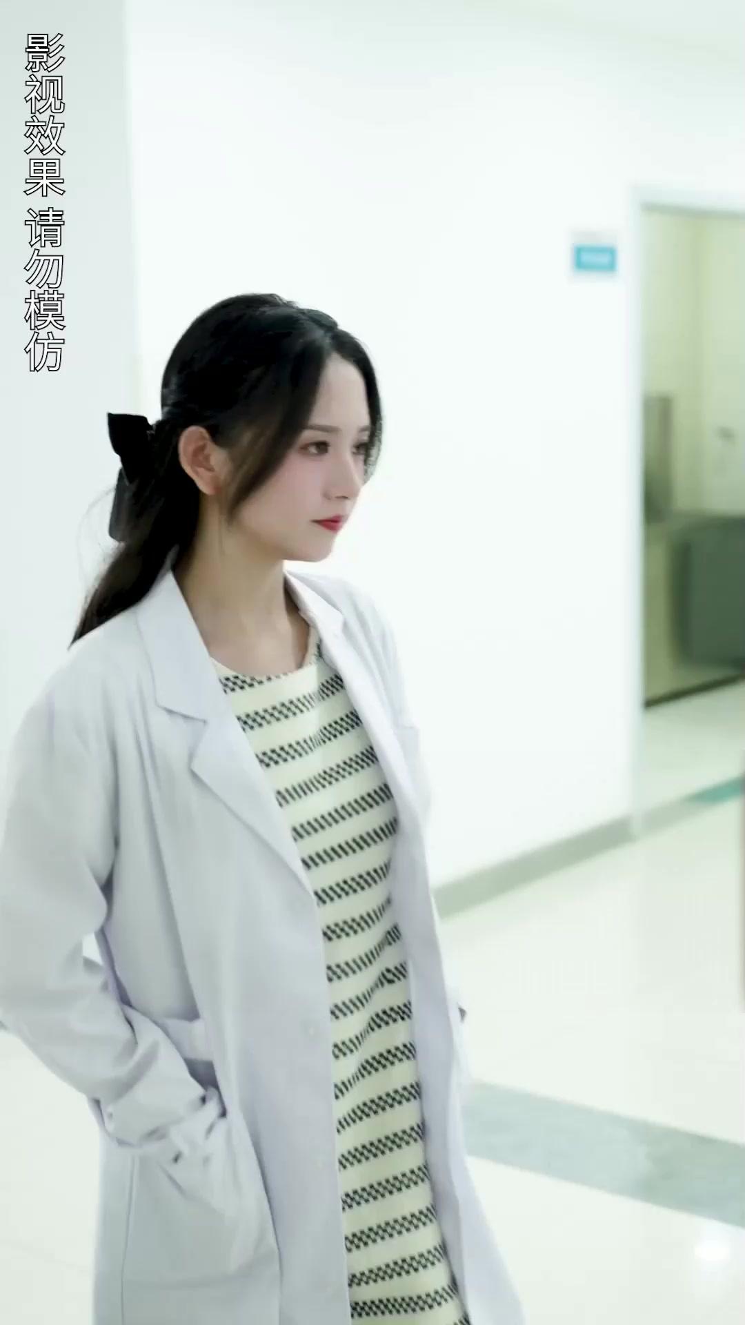 Setelah Putus, Aku Jadi Kekasih Pamannya