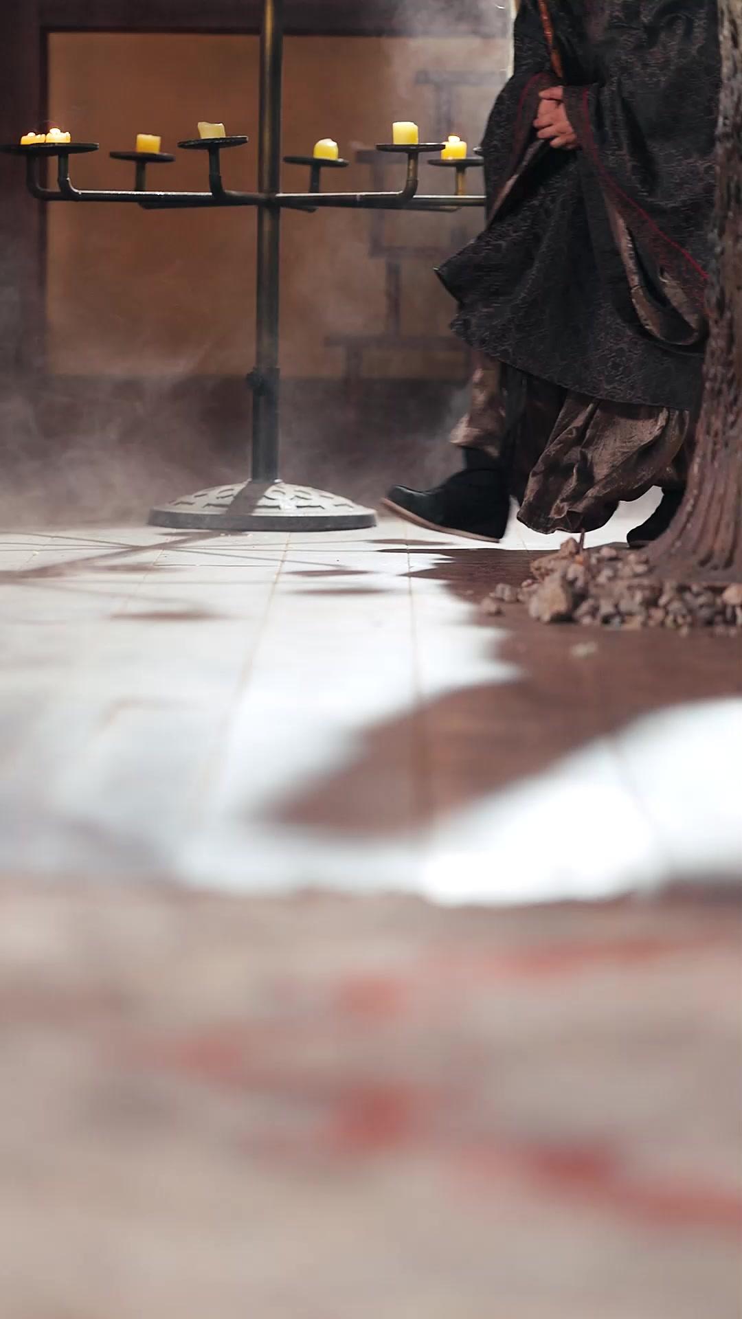 Phế Hậu Đăng Cơ