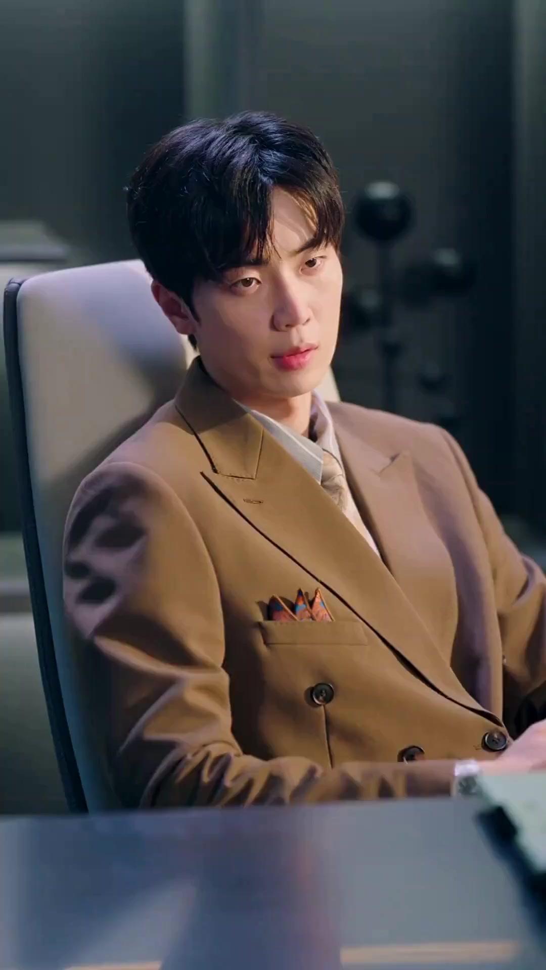 (Dubbed) My Fake Wife Is the Real Billionaire?