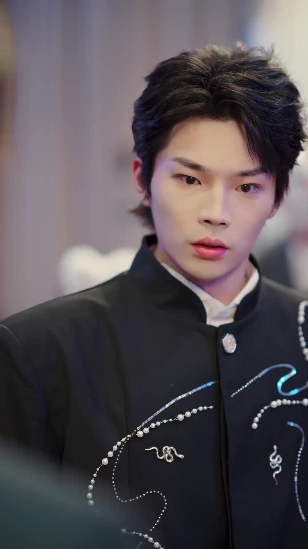 Hired a Billionaire as Baby’s Dad 