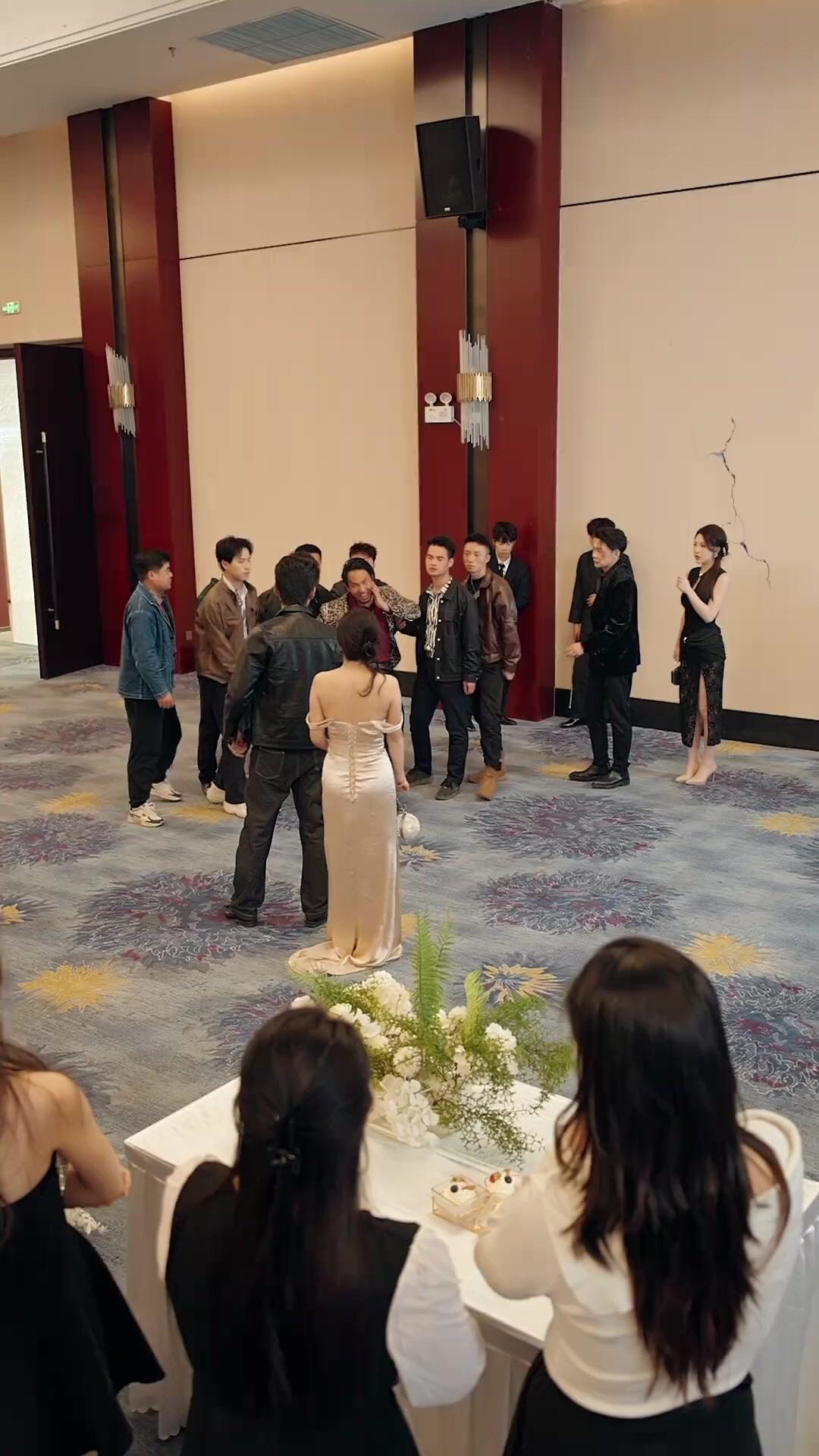 Rückkehr des Drachen, Narben enthüllt