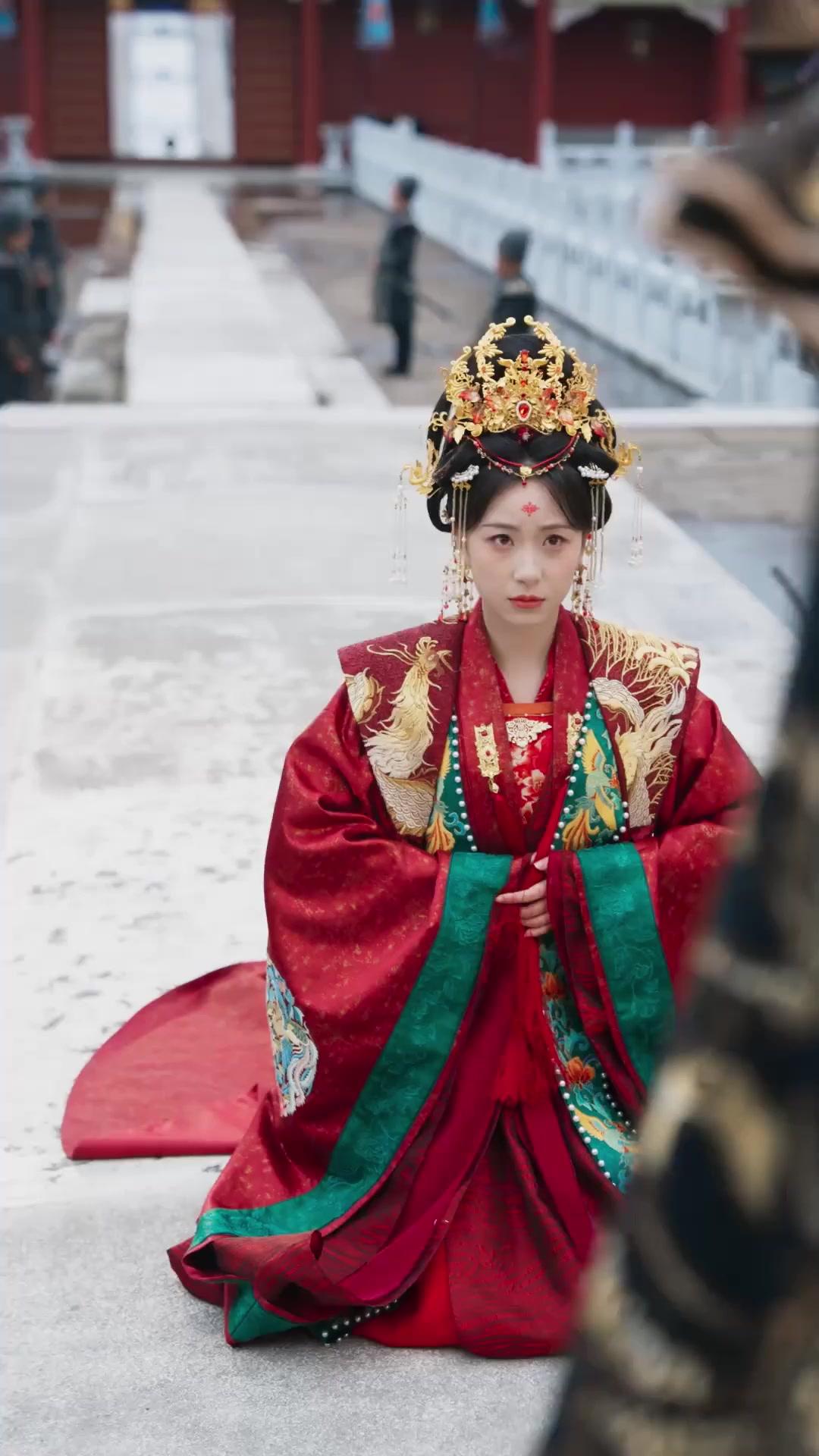 Hoàng Hậu Đừng Chạy