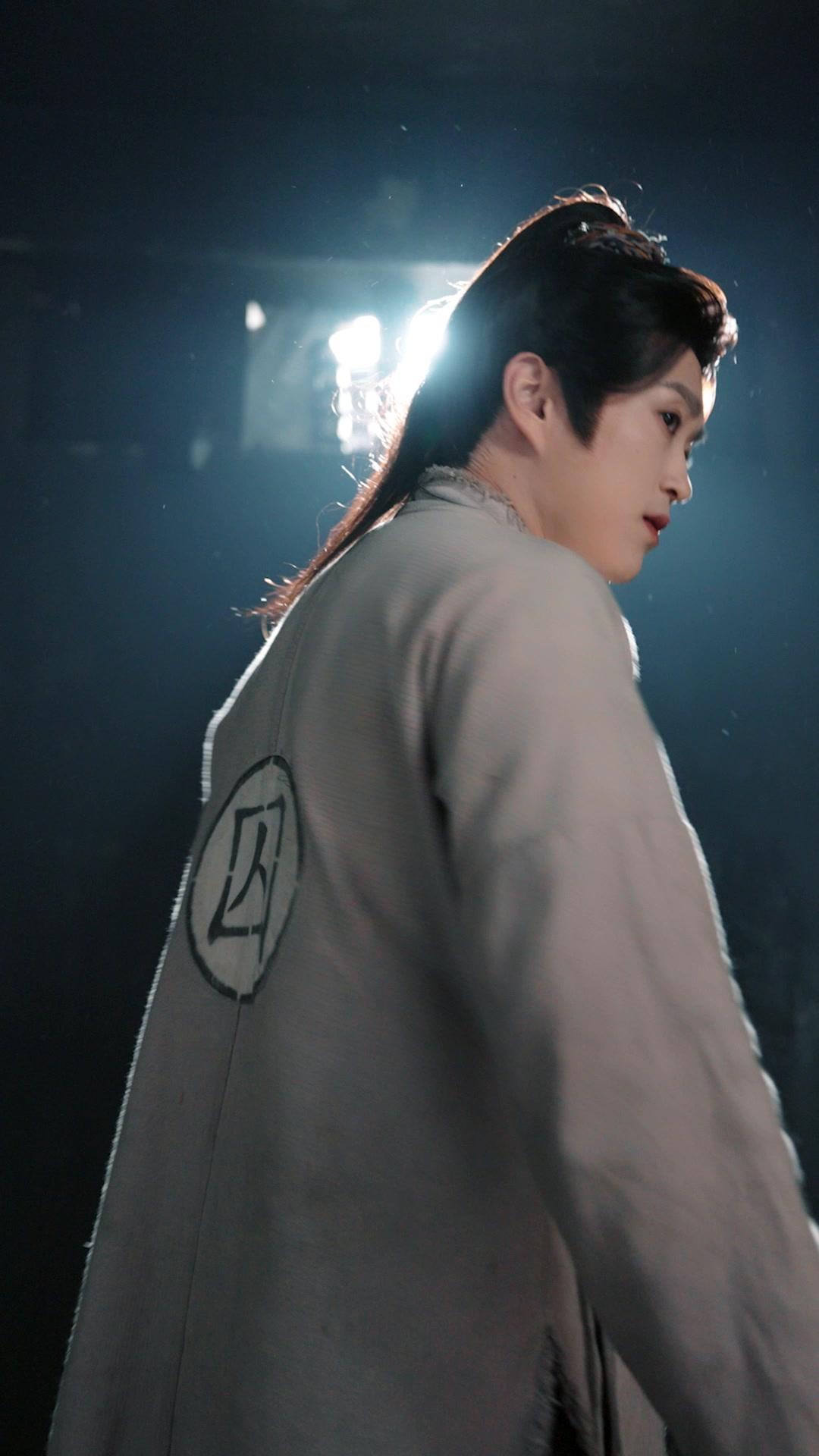 昏君，你的皇位我要了