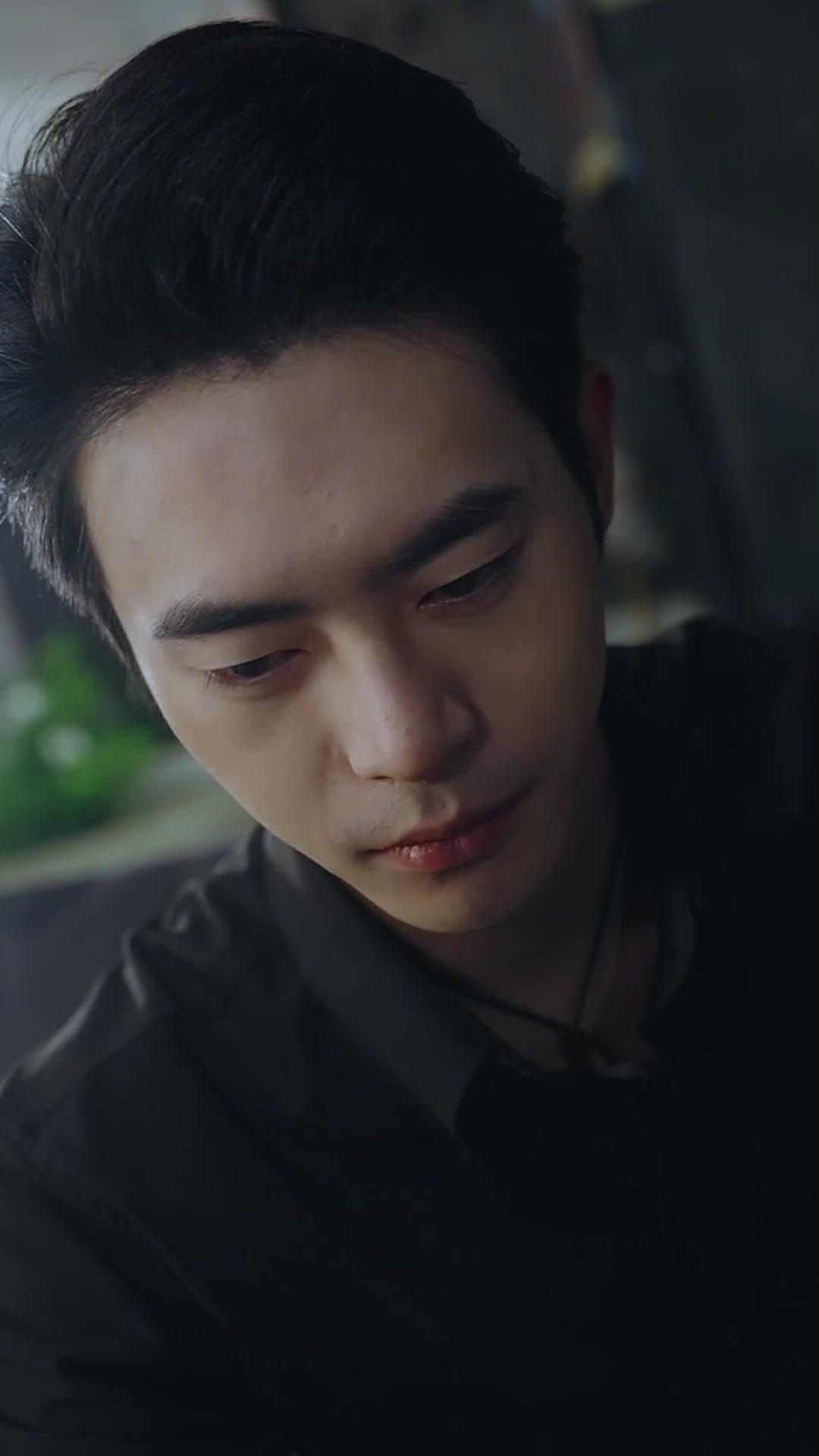 Chồng Cũ Ẩn Thế