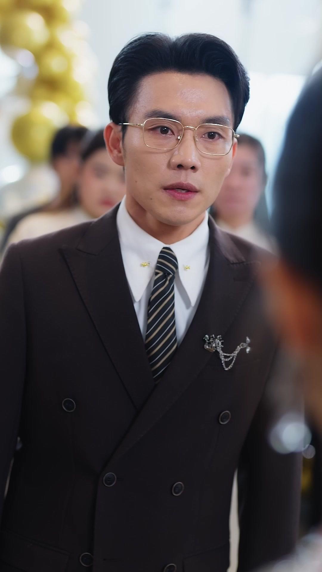 Con mi tarjeta, pagó a su amante