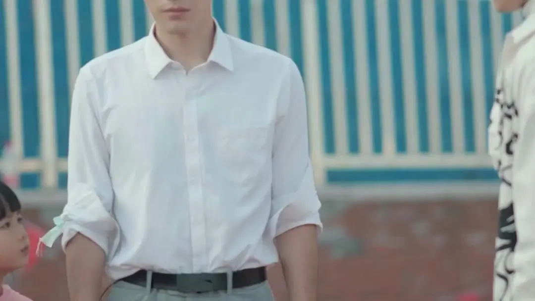 Twin Blessings, Billionaire's Love: When Roses Bloom in the Rearview Mirror