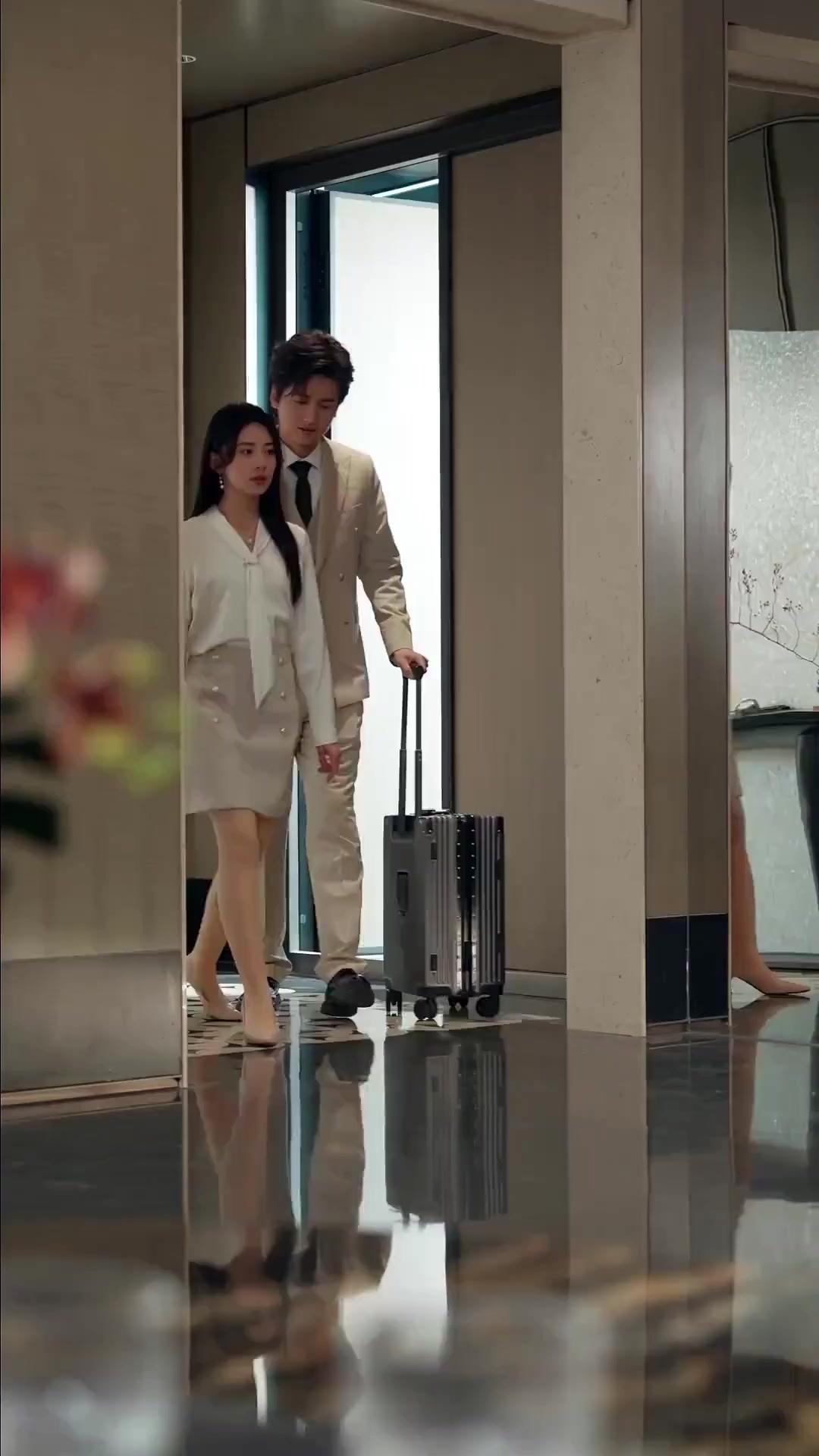 (Doblado) Amar al tío abuelo