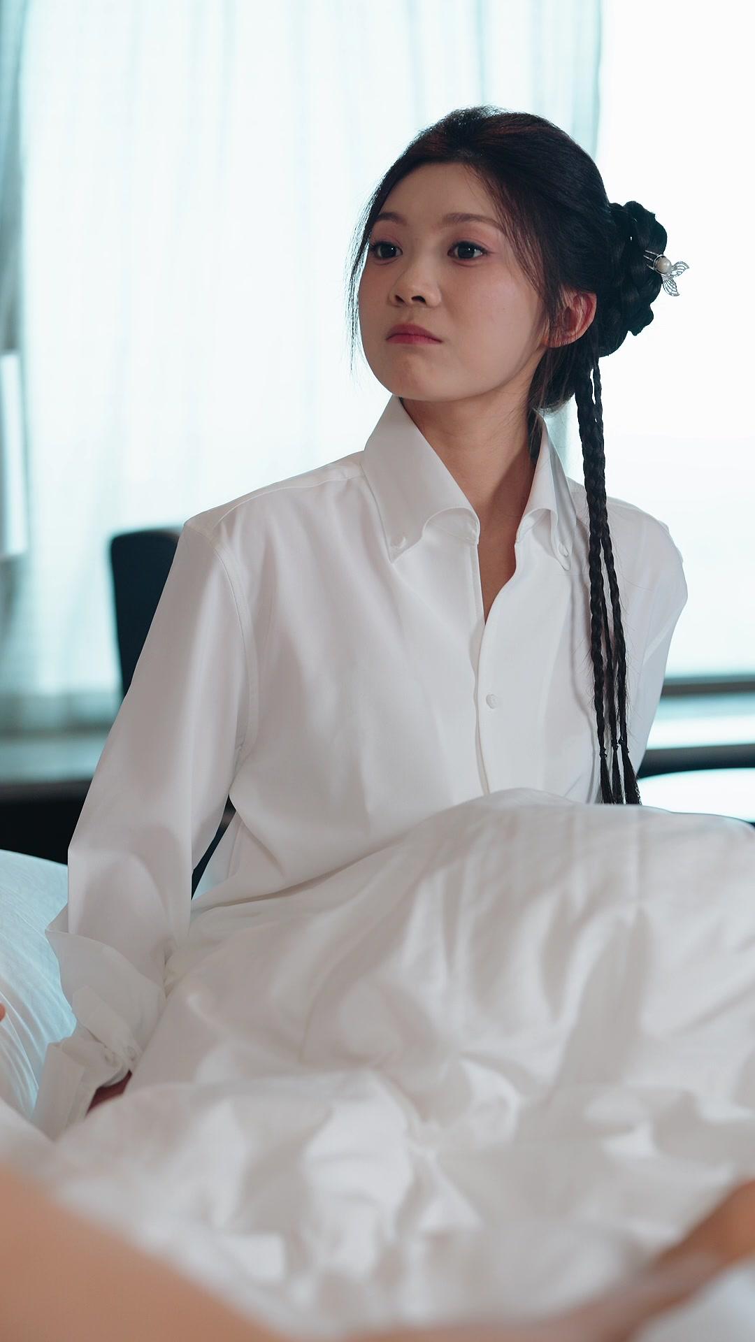 Ugly Husband's Secret Identity