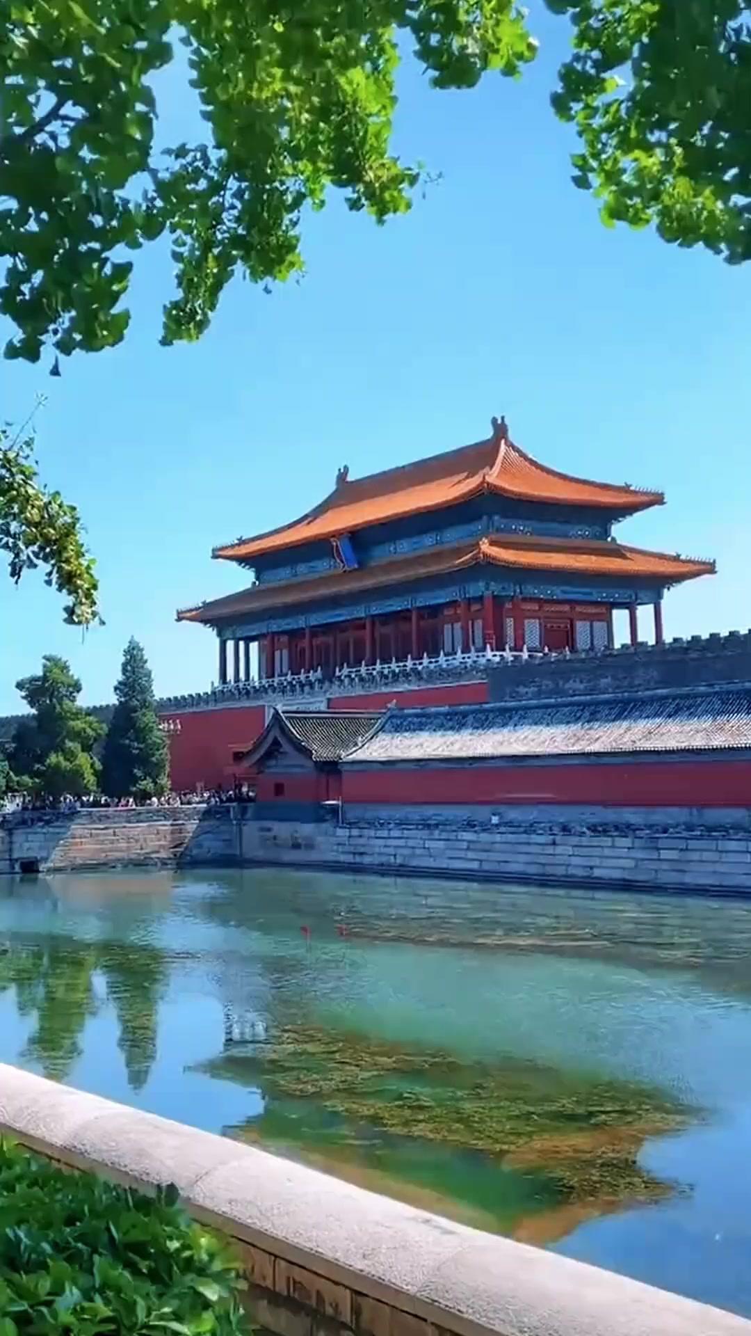  Putri Hoki Bikin Heboh Istana