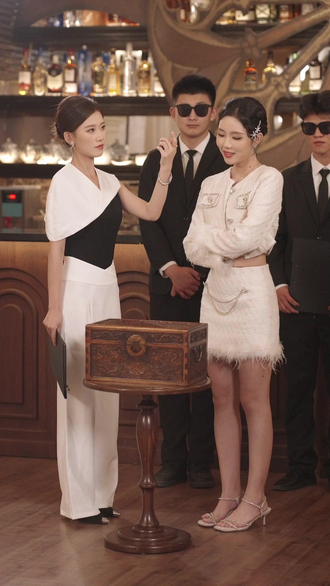 Cô Vợ Giả Ngốc