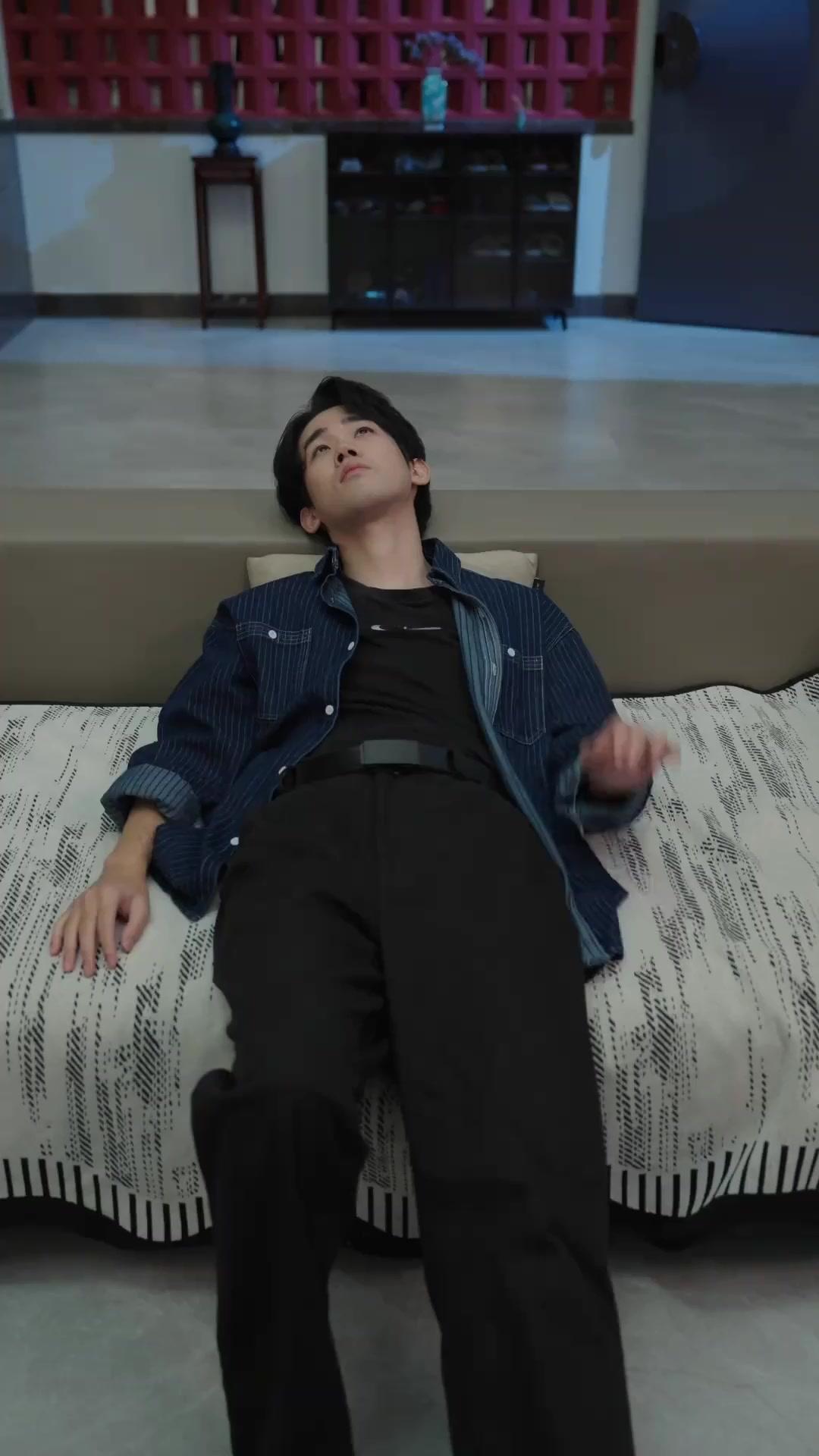 (Dublagem) A General está de Volta: Nenhuma Regra, Nenhum Problema