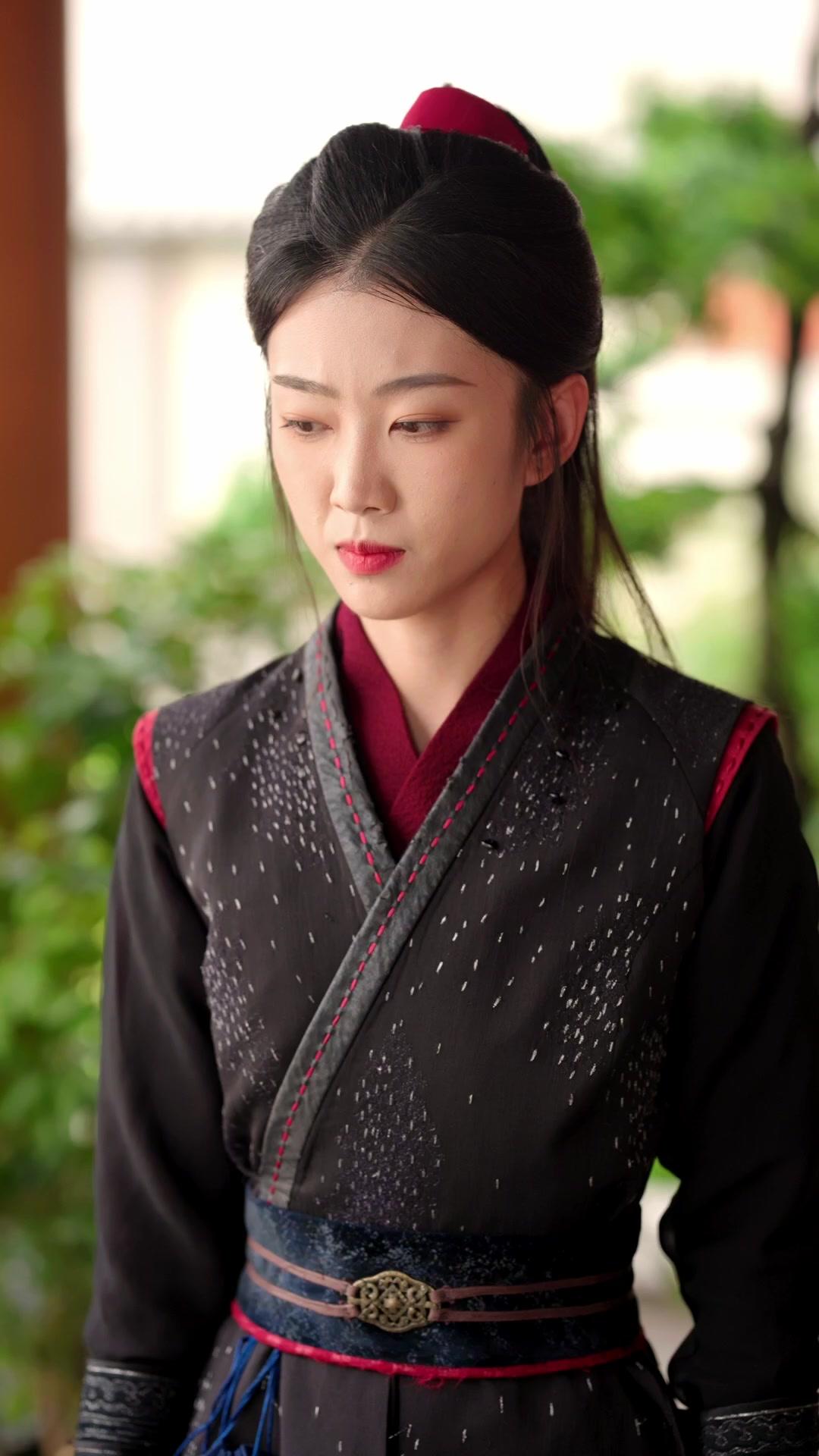 Bangkit Kembali, Menolak Jadi Istri Baik