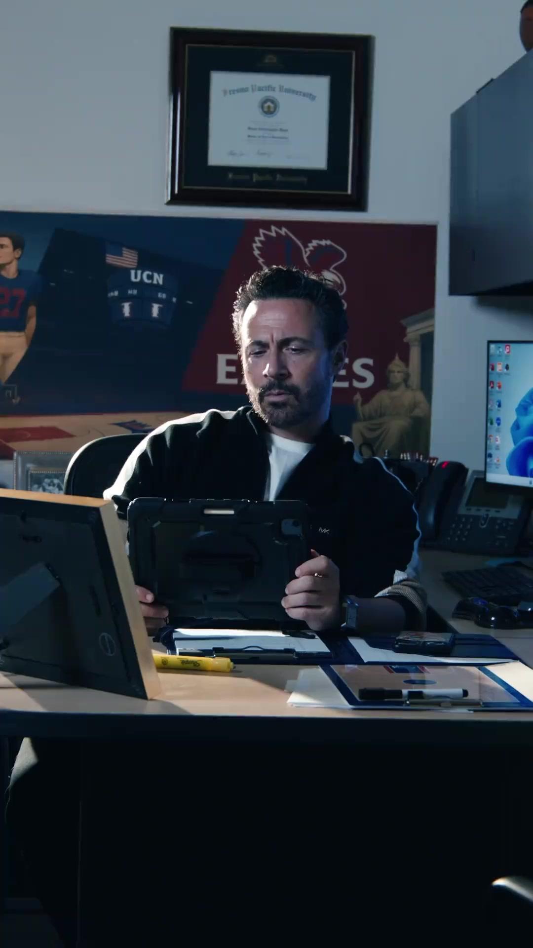 (Doblado) El dios regresó al juego