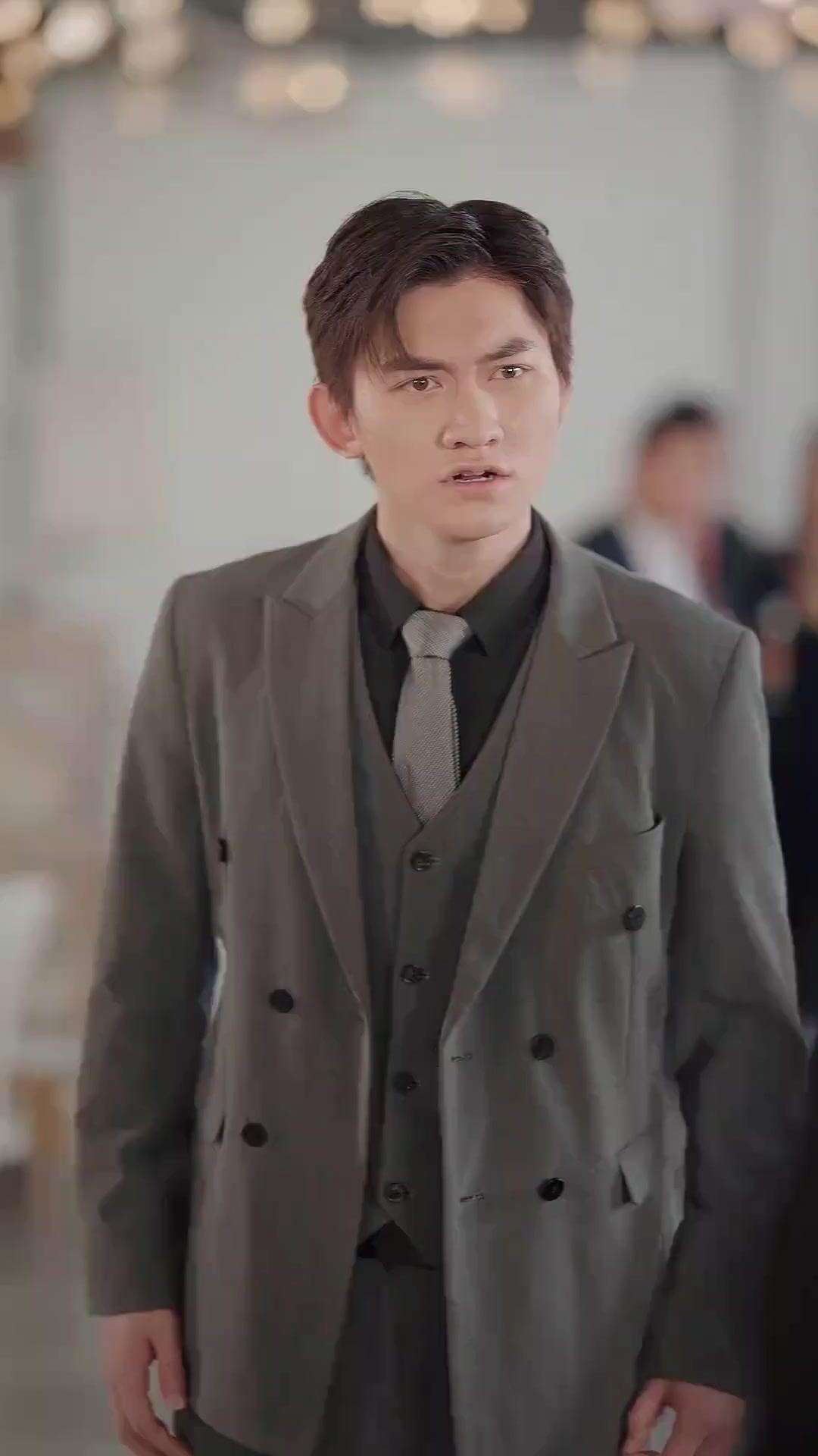 (Doblado)Enamorada del hermano de mi prometido