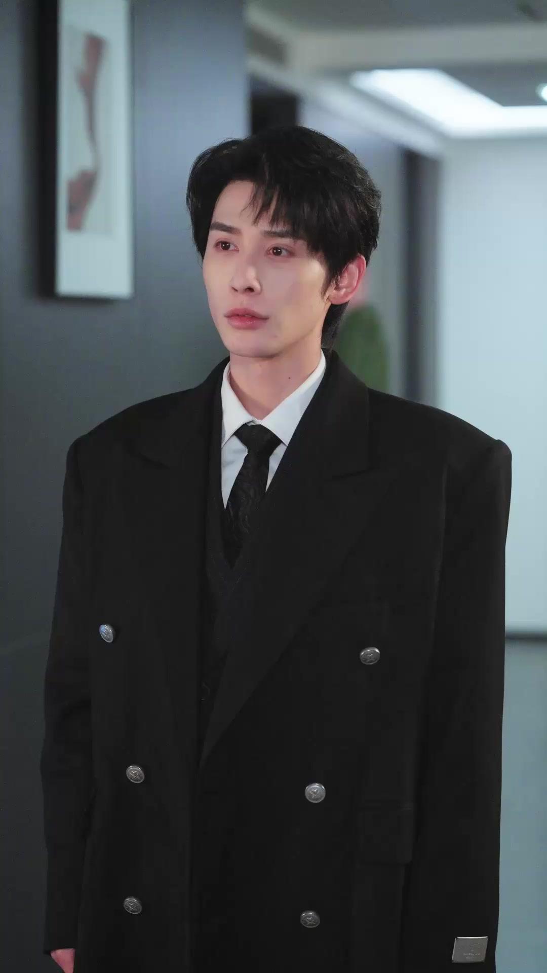 Cold Marriage, Hot Secret