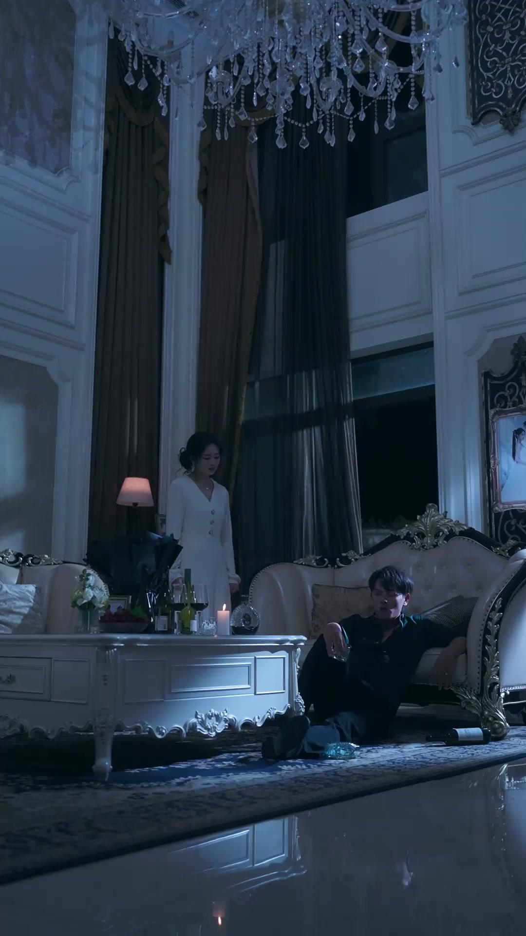 Cinta Salah yang Tak Terulang