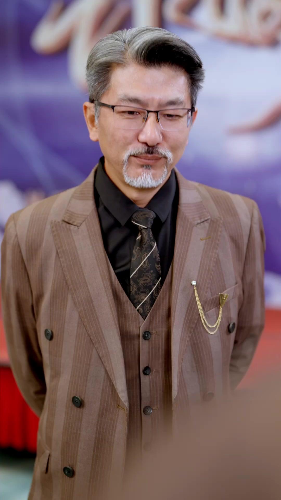 八年後，我給妳全世界