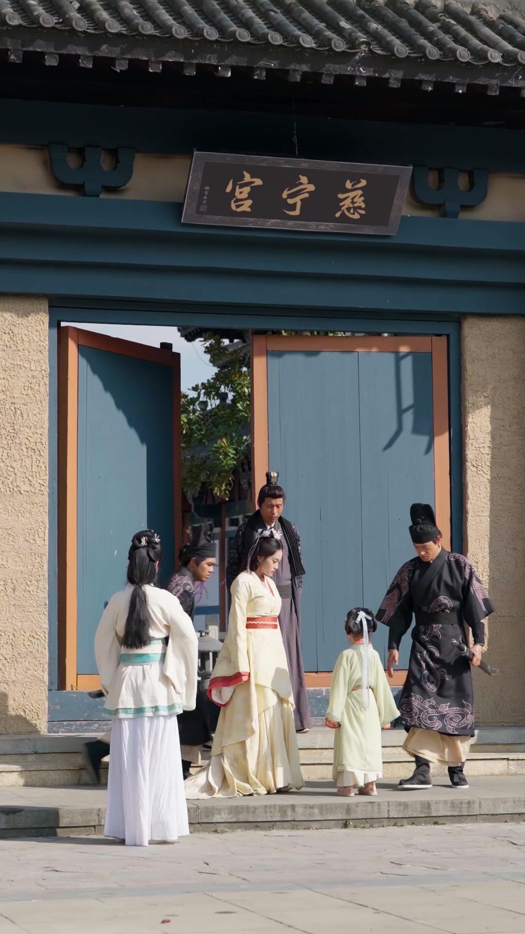 Kembalinya Sang Permaisuri