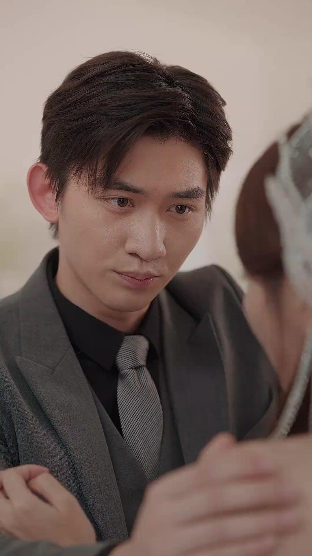 Enamorada del hermano de mi prometido