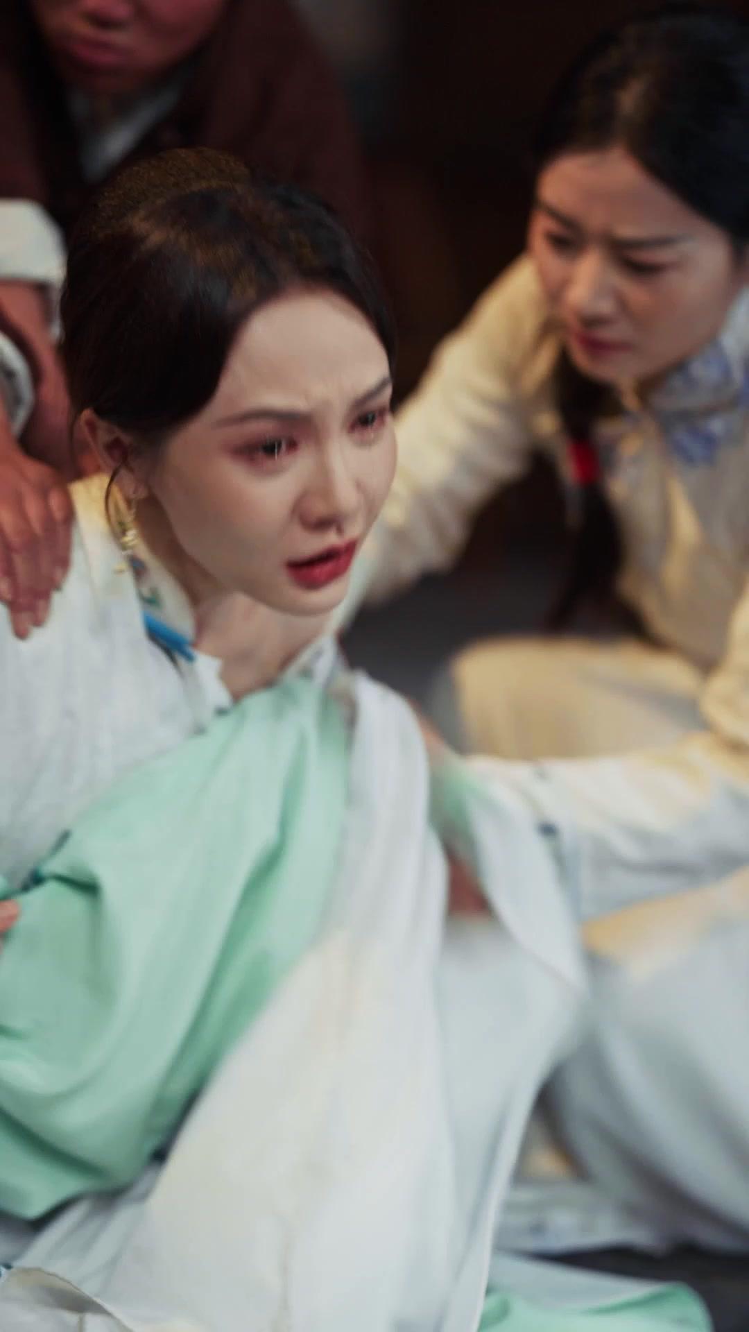 晚雲硯台映山河