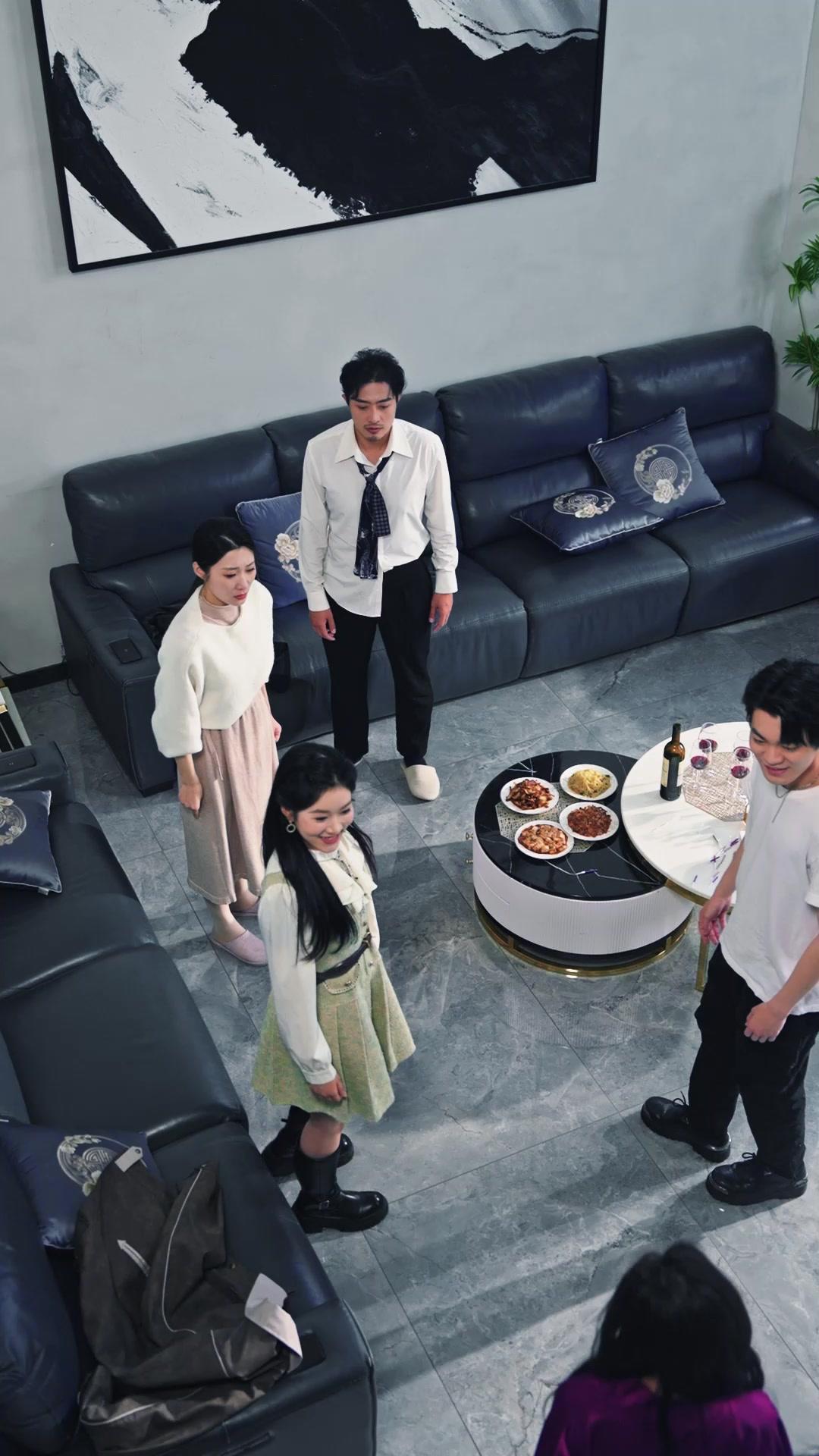 Mic in Hand, Ex on Knees