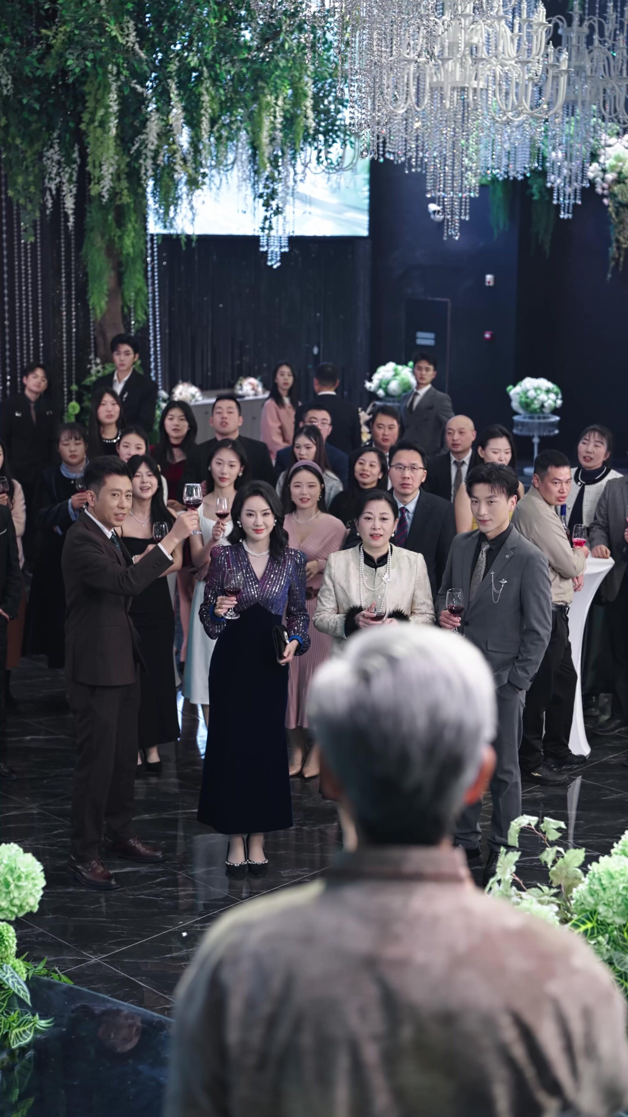 撩到個大佬，他超會撐腰的