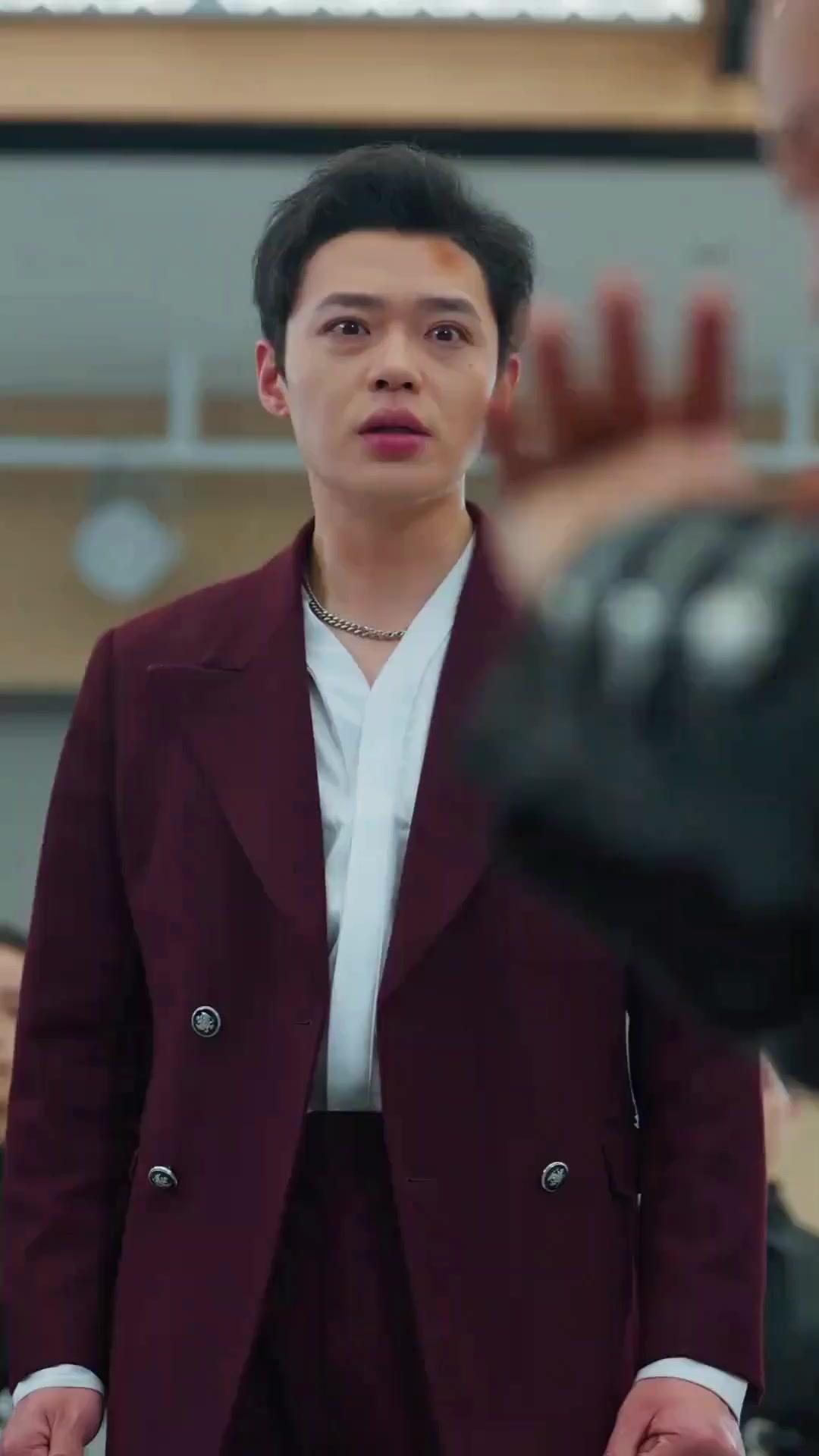 (Dubbed) Step Aside, the Real Heir is Back