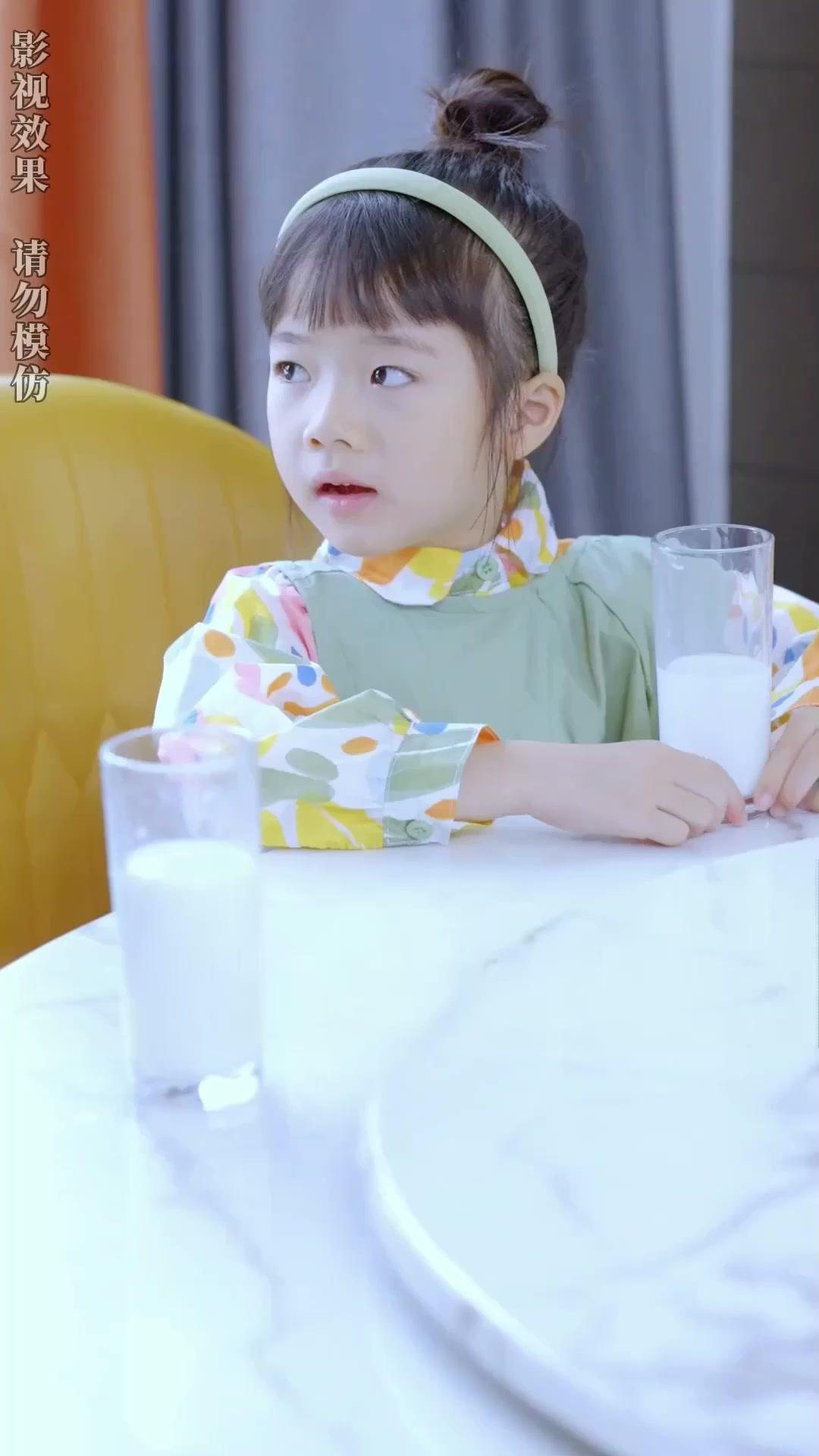 زوجي مدللني بجنون