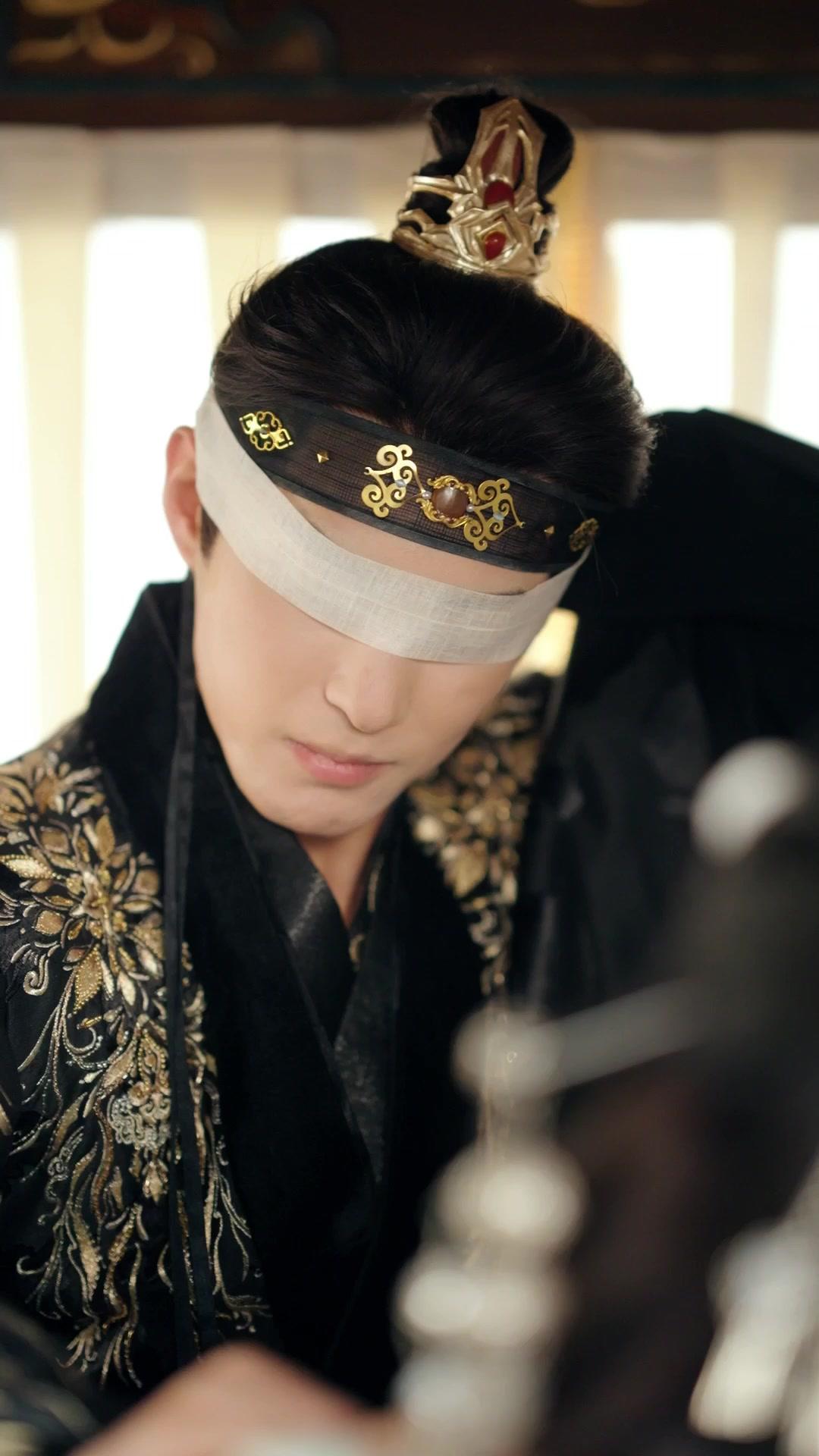 DOUCE RUSE, AMOUR PRINCIER