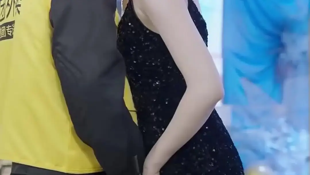 (Sulih Suara) Makin Boros, Rezeki Malah Lancar: Pesta yang Berubah Jadi Medan Perang Cinta