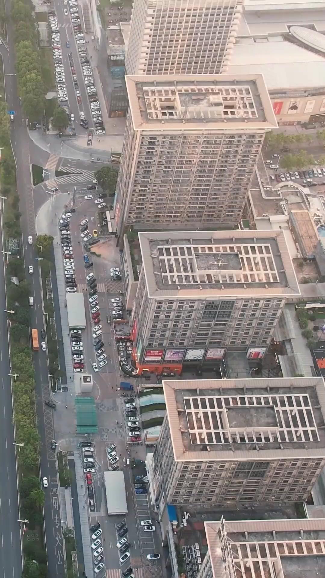 愛に価値なし 優しさは金のため