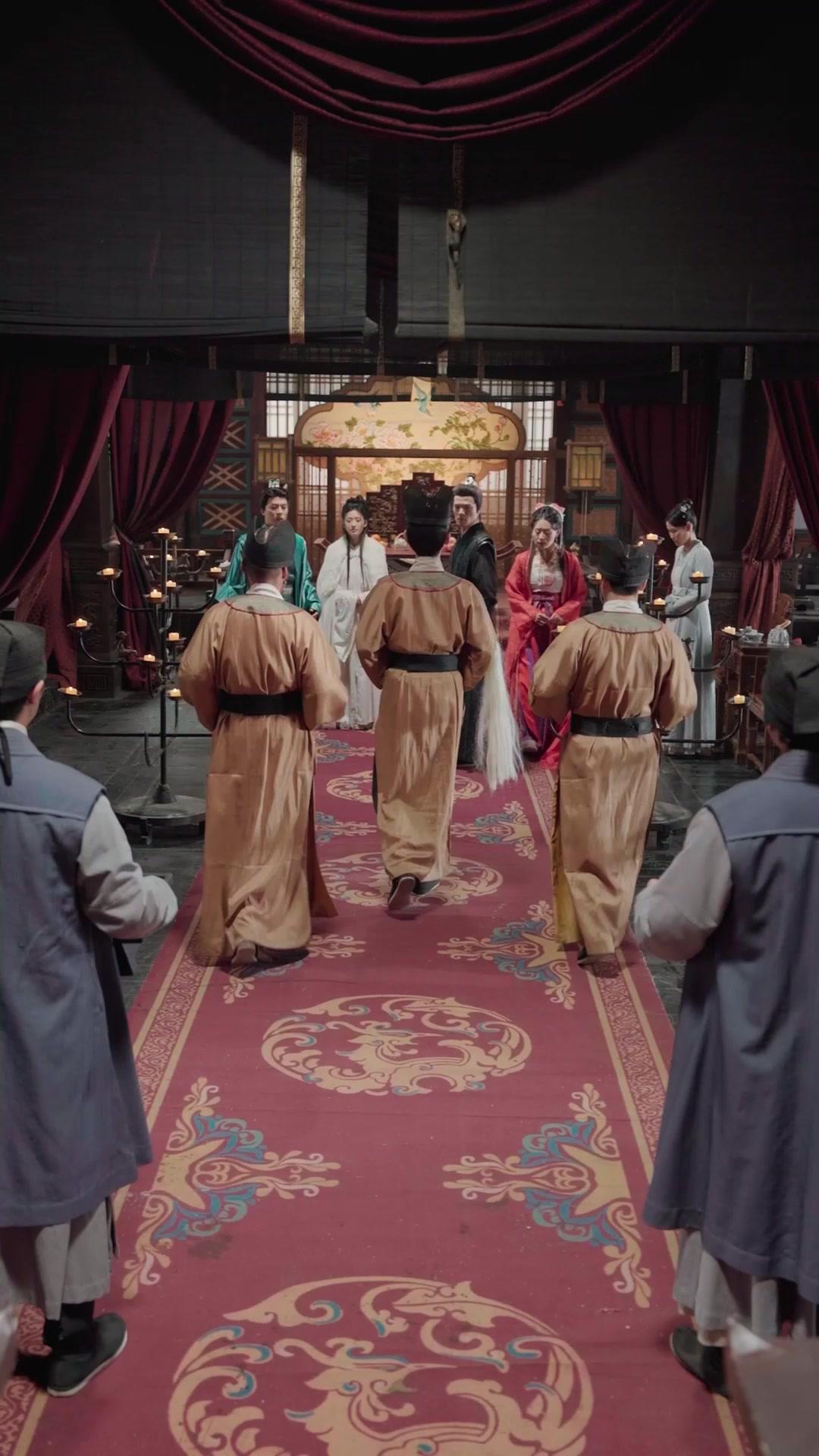 قمر لامع يُبرّئ ذكية