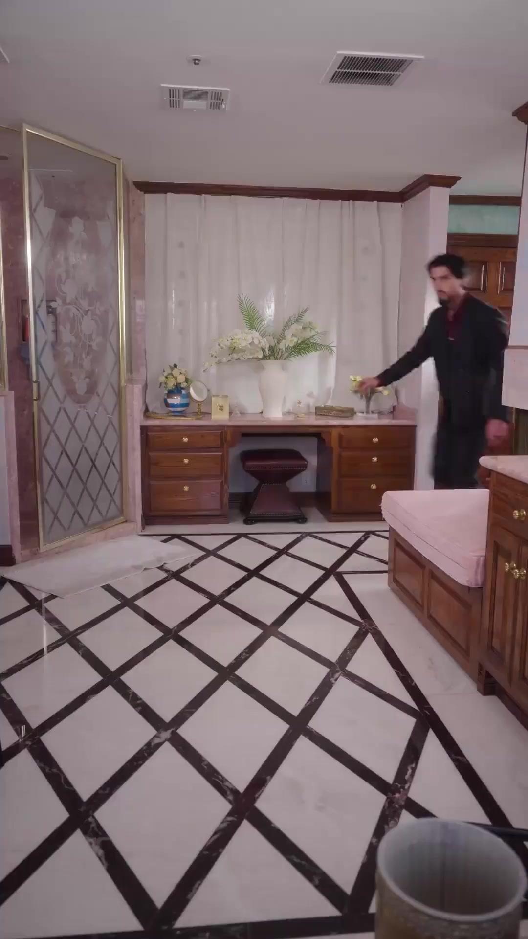 (Doublage) PHÉNIX EMPRISONNÉ