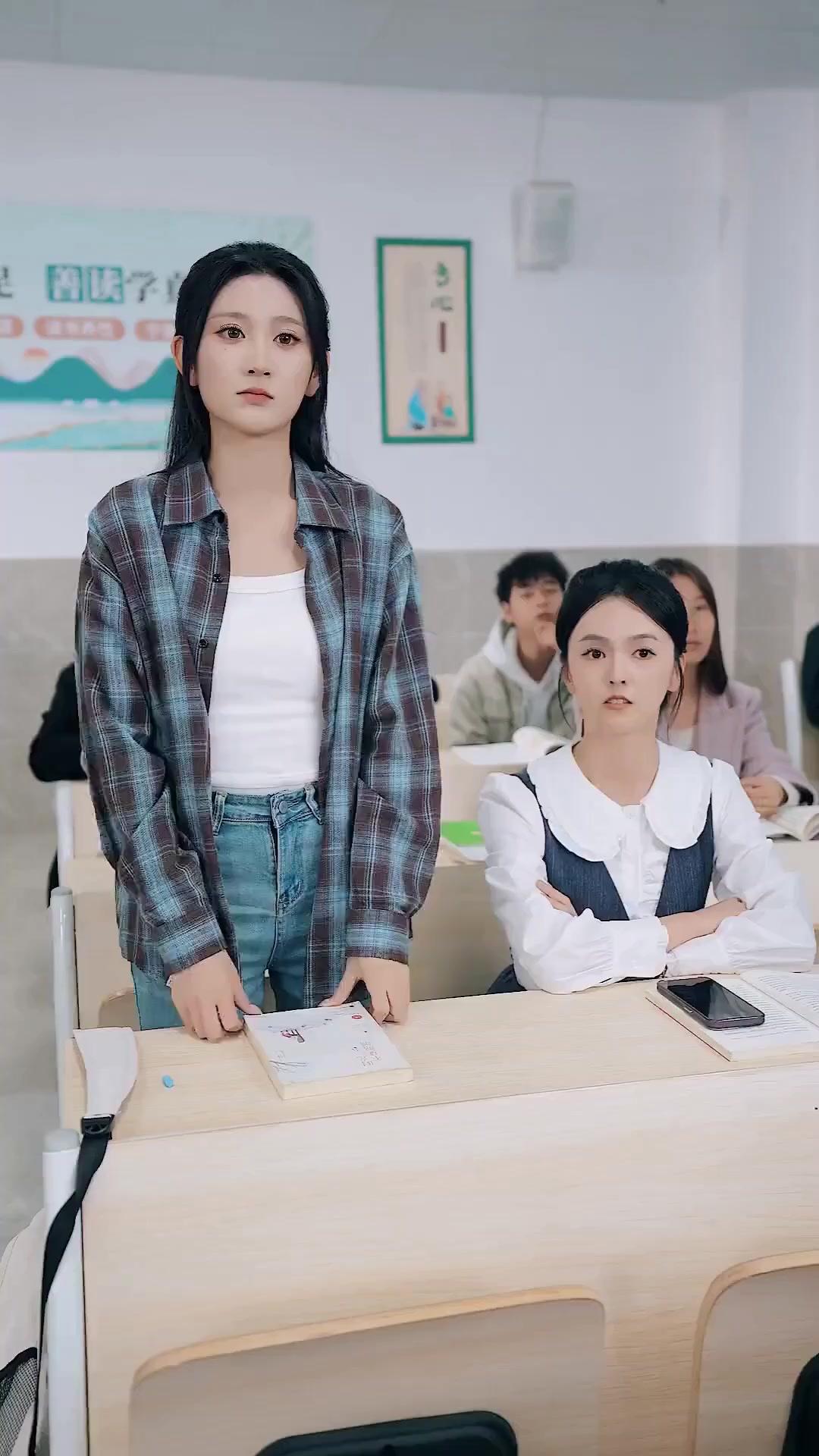 (Dublagem)O Galã Corre Atrás