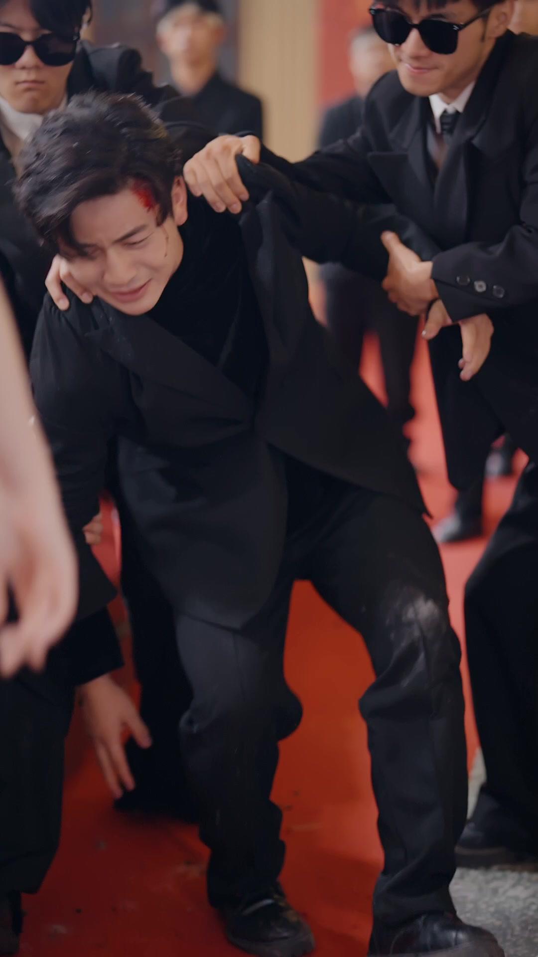 父愛成燼，復仇花開