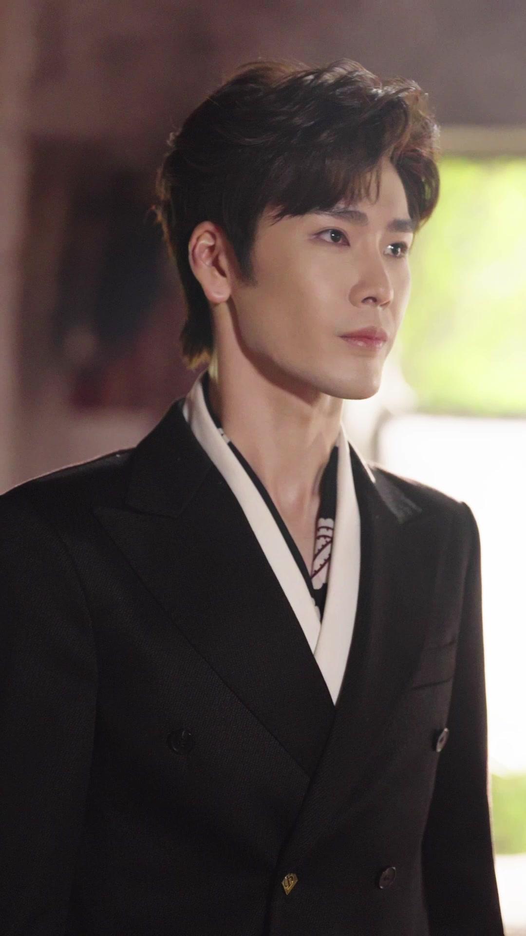 Api Dendam, Cinta yang Terkubur