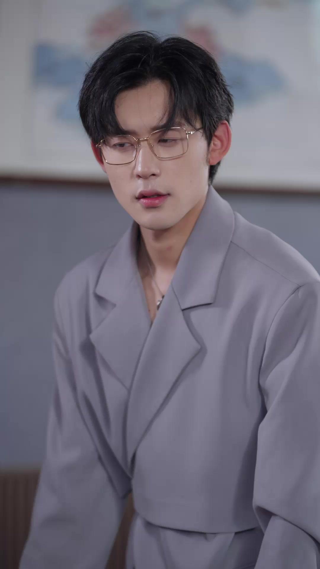 Ganti Ayah, Ubah Nasib