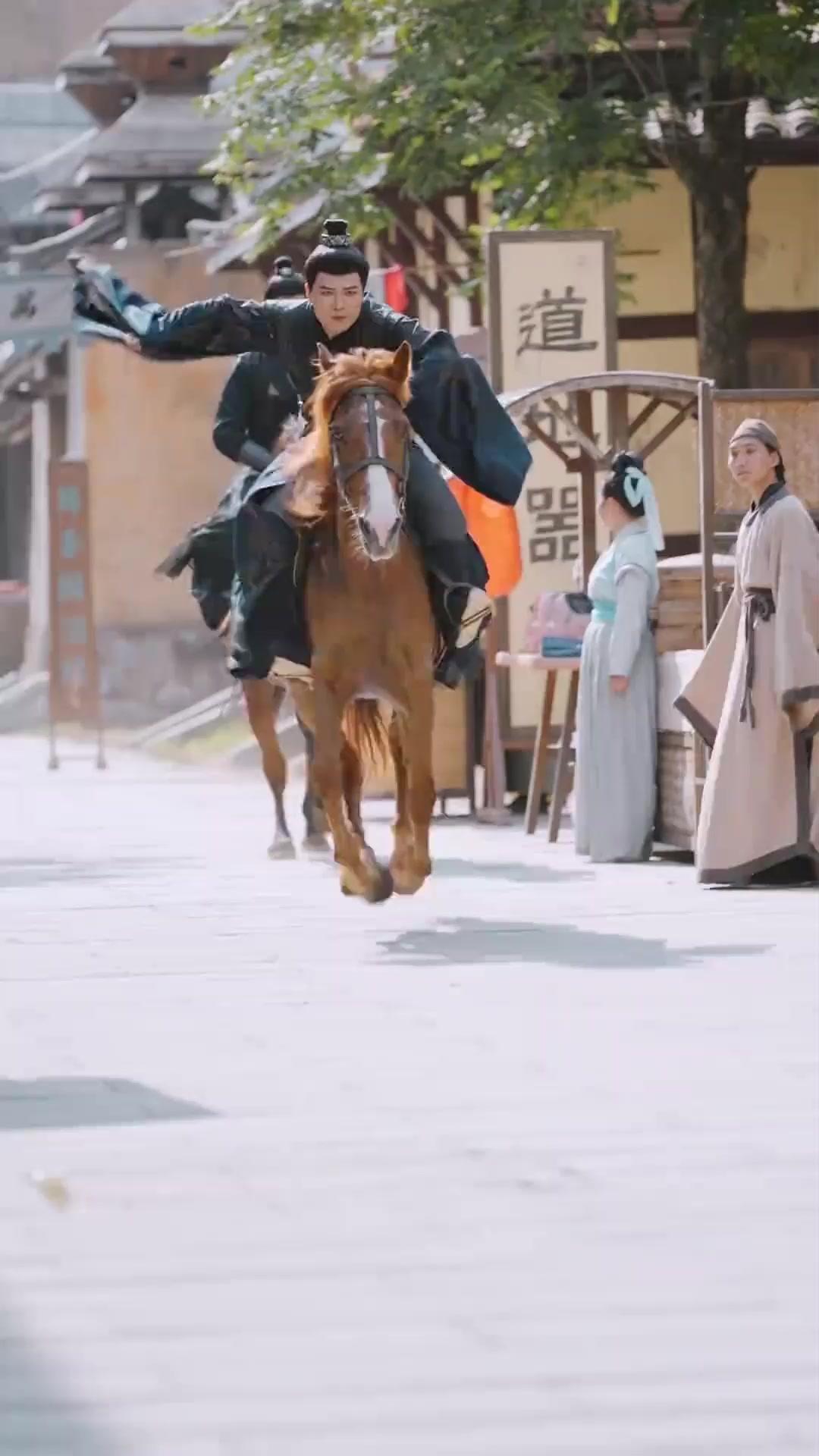 (พากย์เสียง) เมื่อบุปผาร่วงโรย