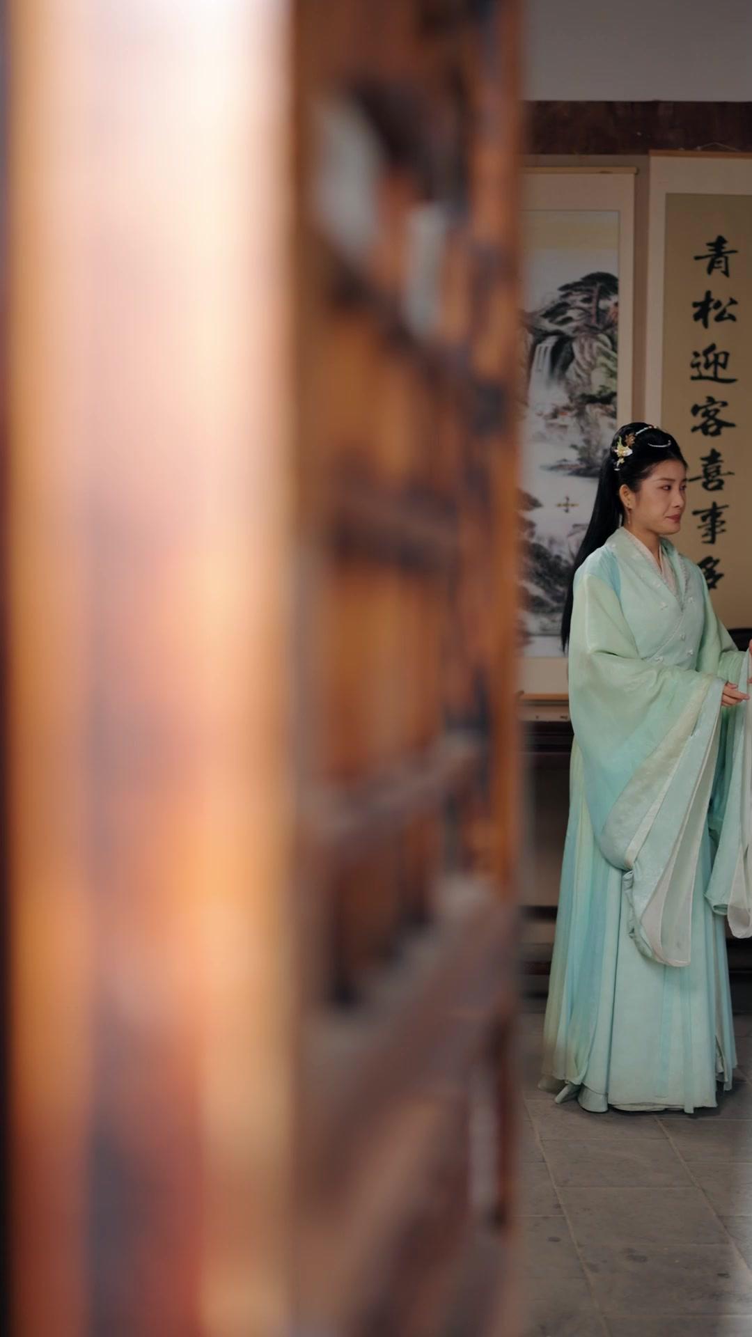 Reborn to Build a Women’s Era